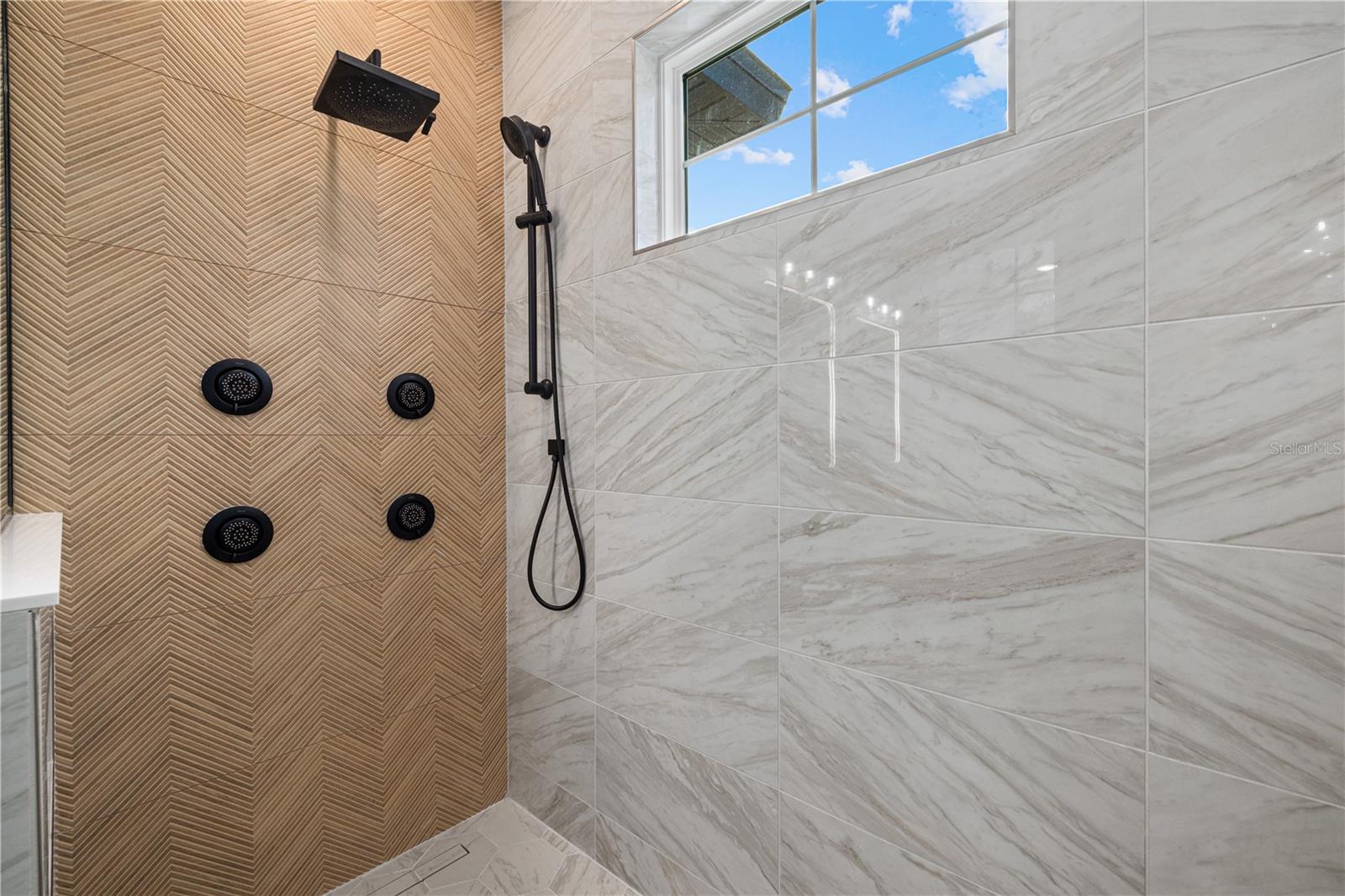 Image 25 of 33 For 2824 52nd Street S