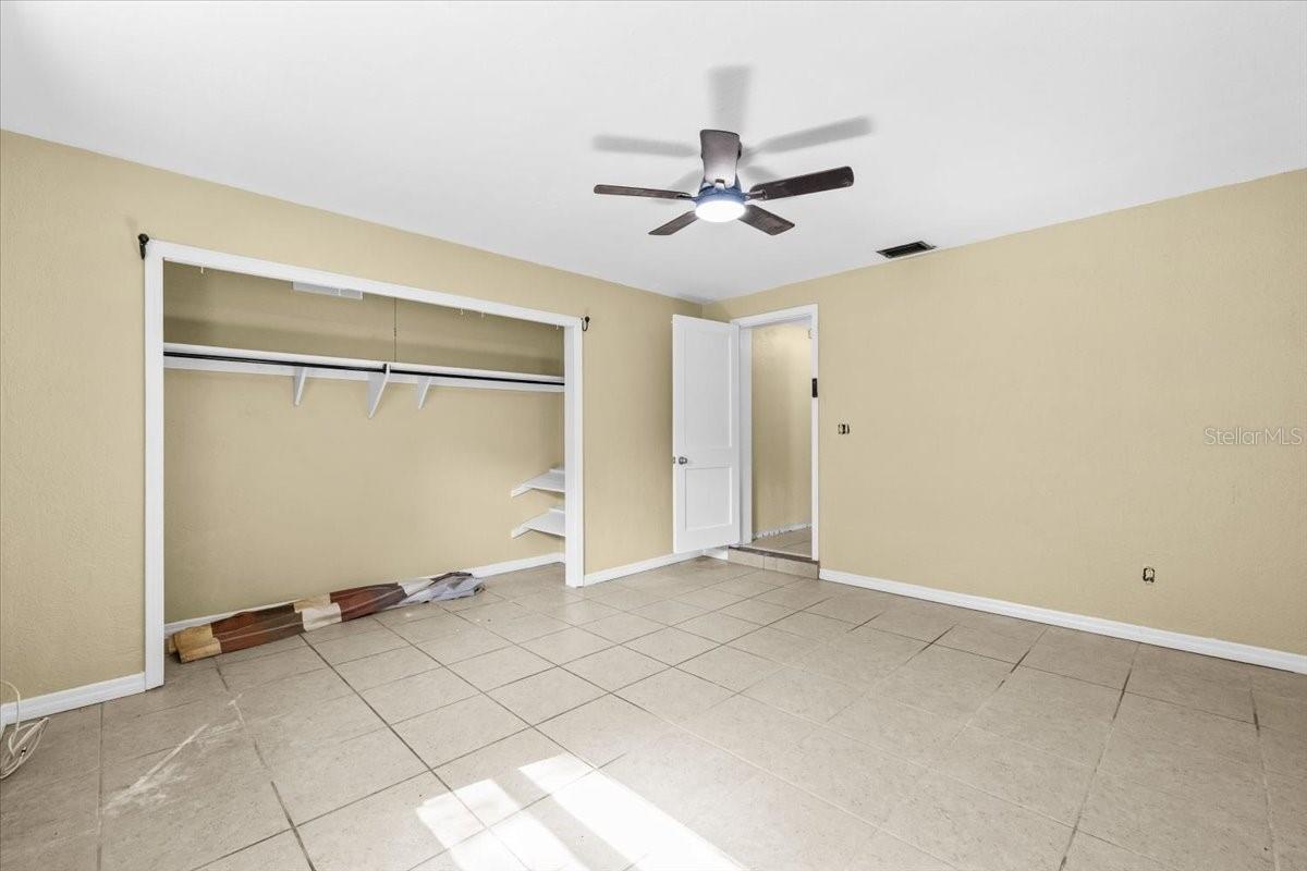 Image 14 of 41 For 6900 9th Avenue N