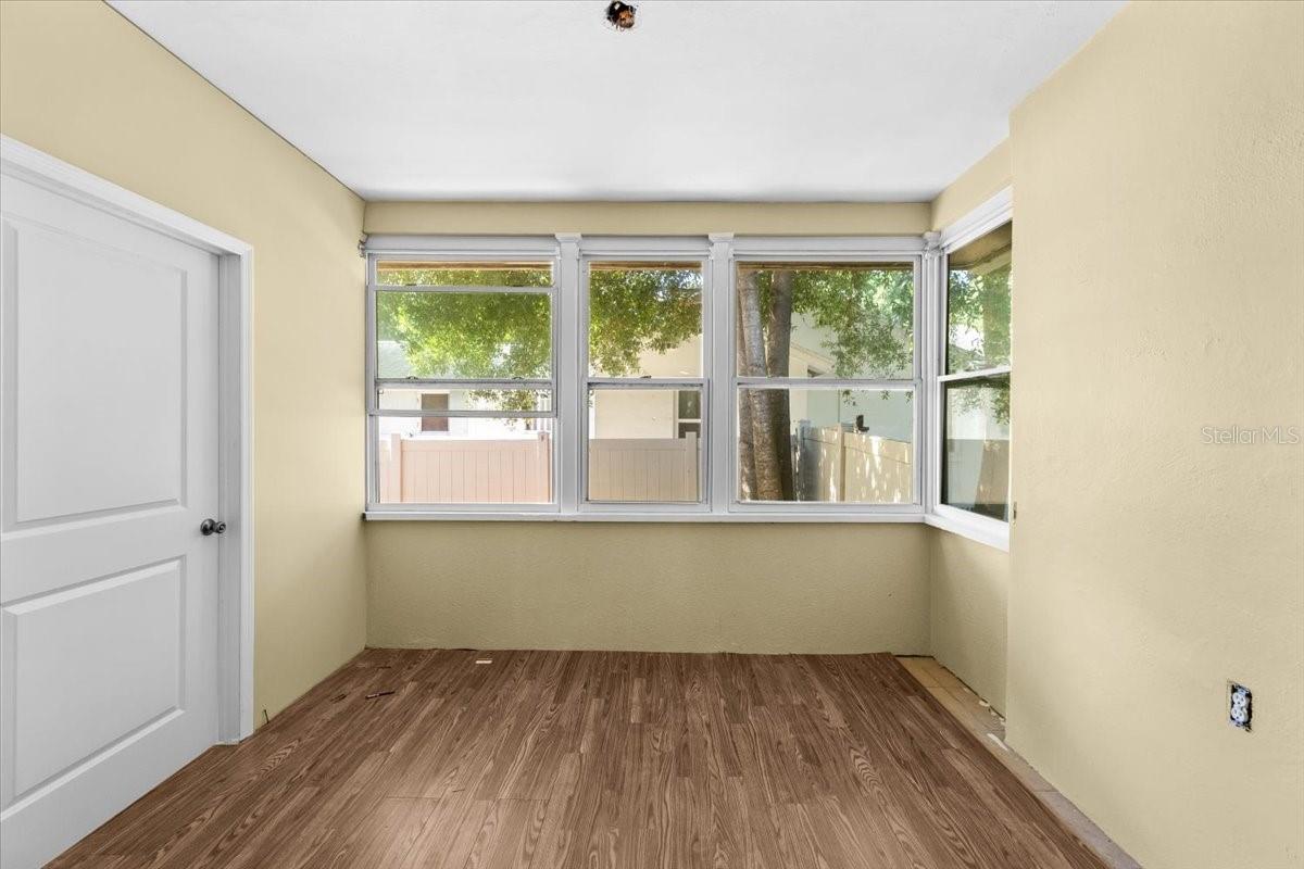 Image 25 of 41 For 6900 9th Avenue N