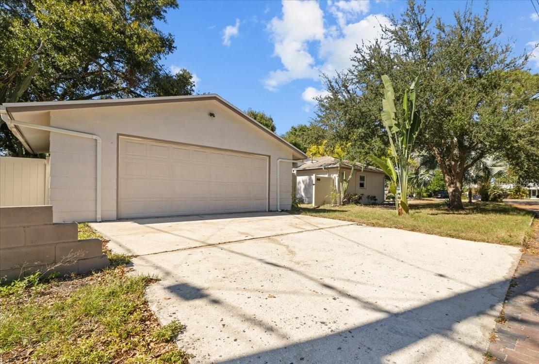 Image 34 of 41 For 6900 9th Avenue N