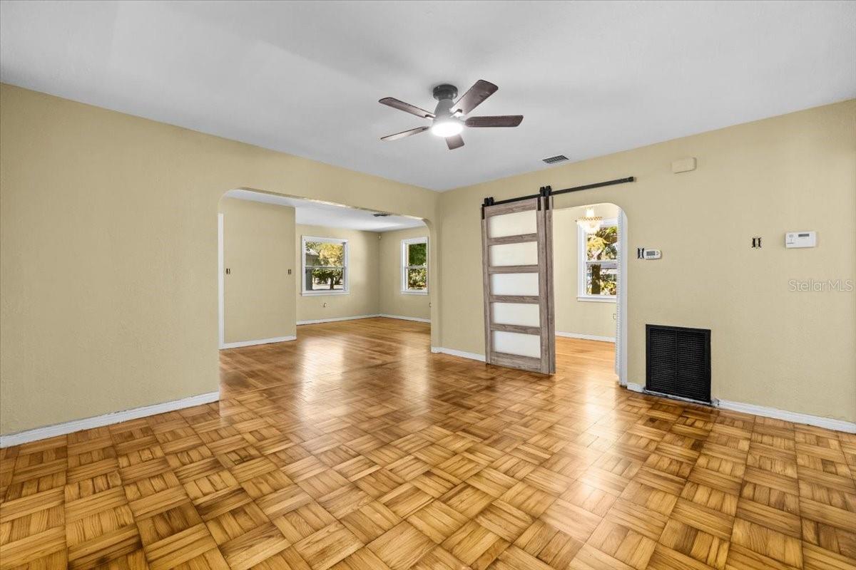 Image 7 of 41 For 6900 9th Avenue N