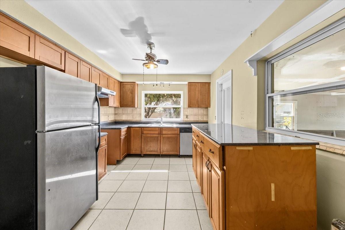 Image 9 of 41 For 6900 9th Avenue N