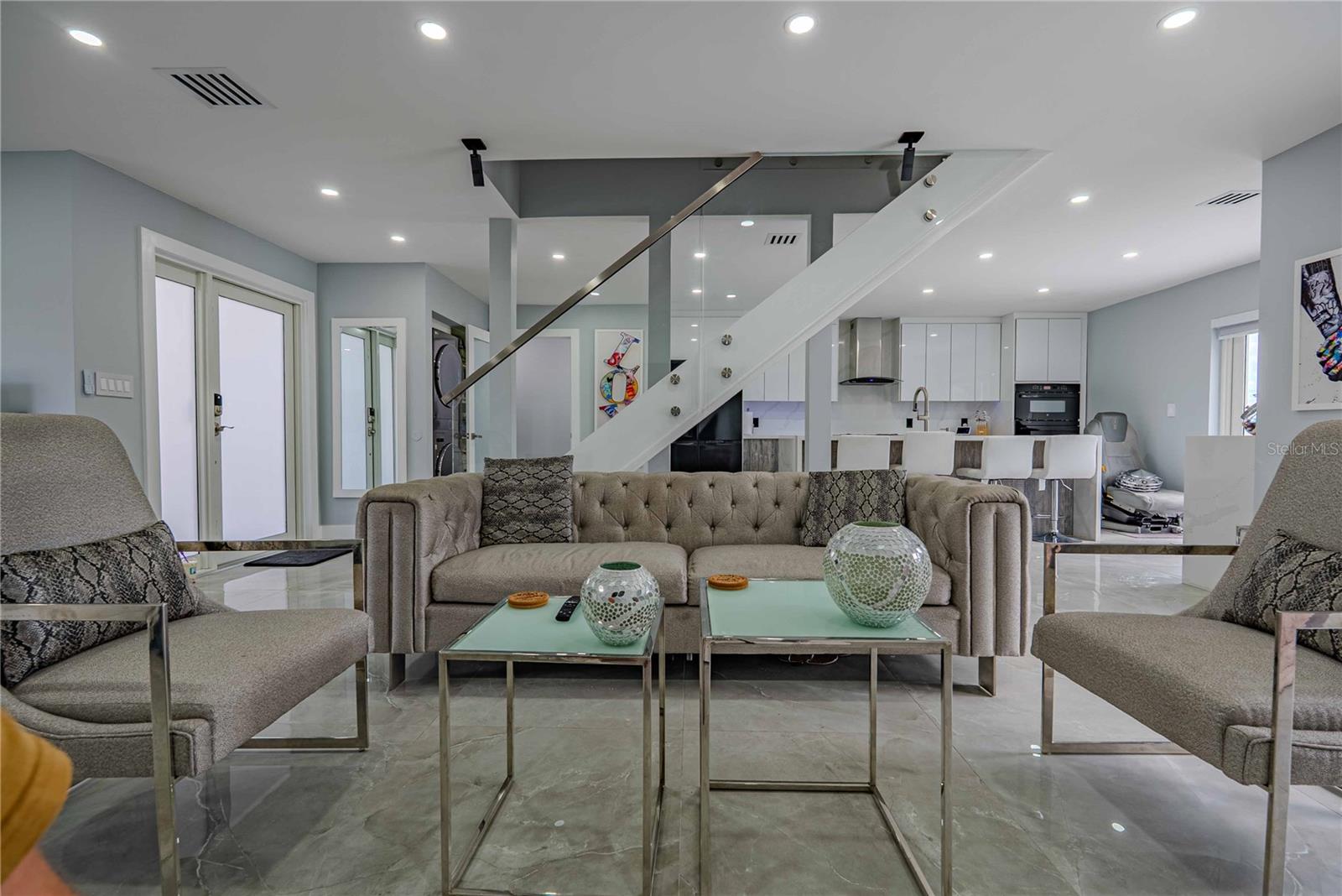 Image 10 of 48 For 18662 56th Avenue