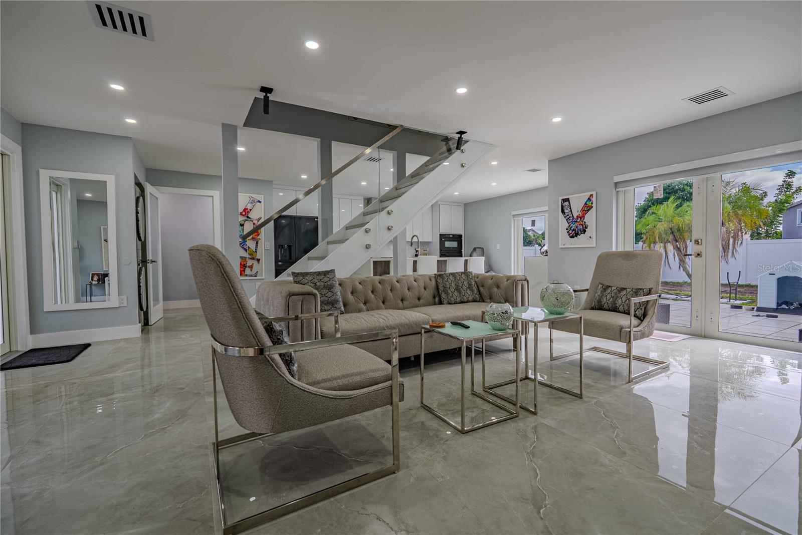 Image 9 of 48 For 18662 56th Avenue