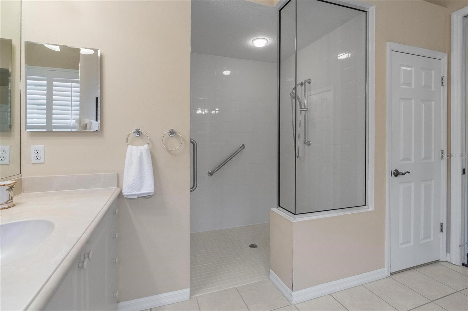 Image 29 of 48 For 7241 Orchid Island Place