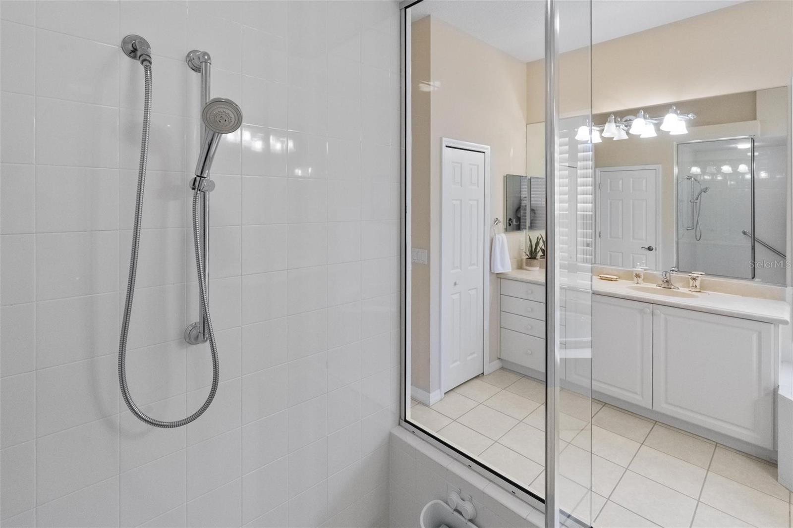 Image 30 of 48 For 7241 Orchid Island Place