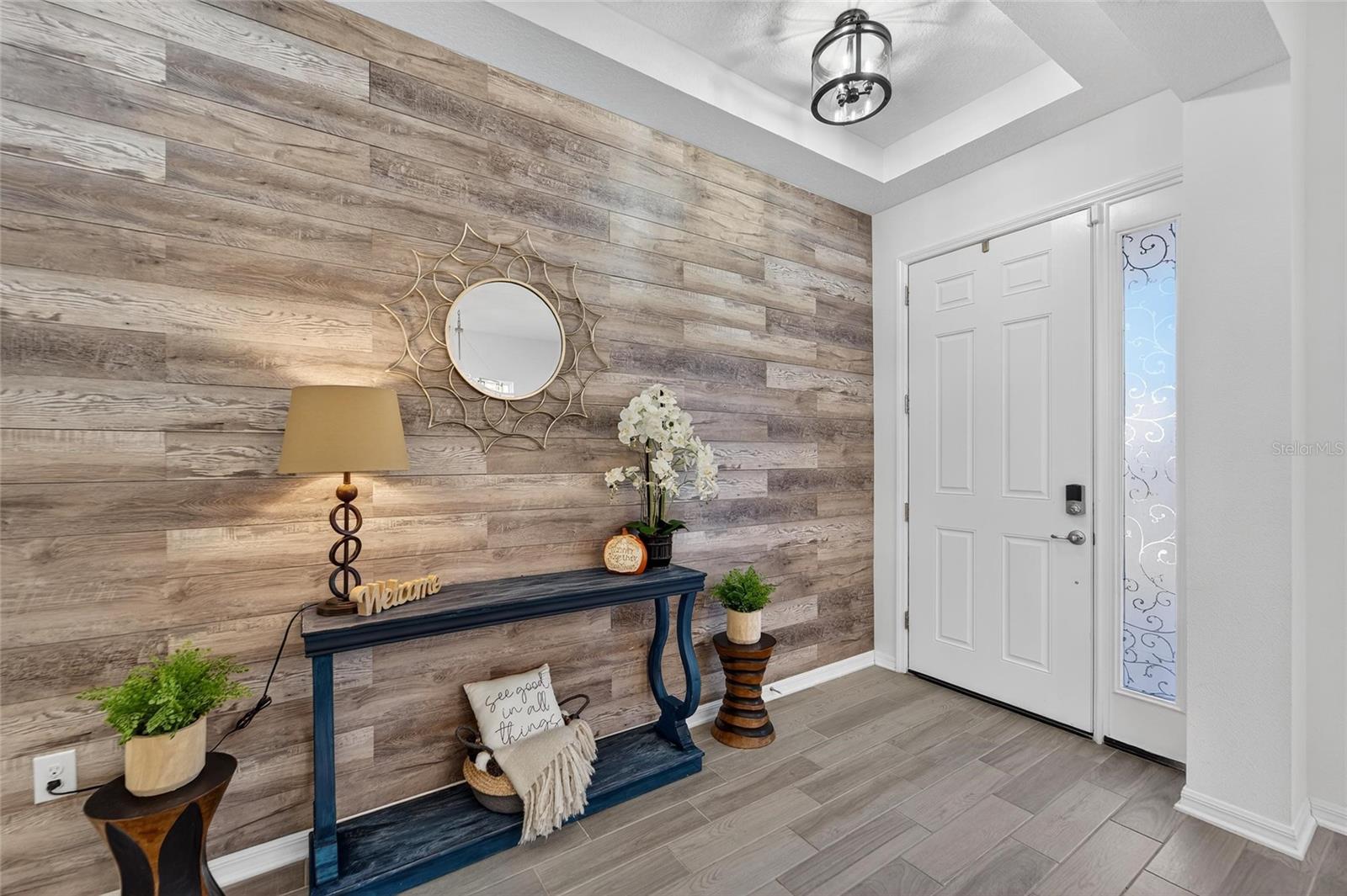 Listing photo id 14 for 10521 Alcon Blue Drive