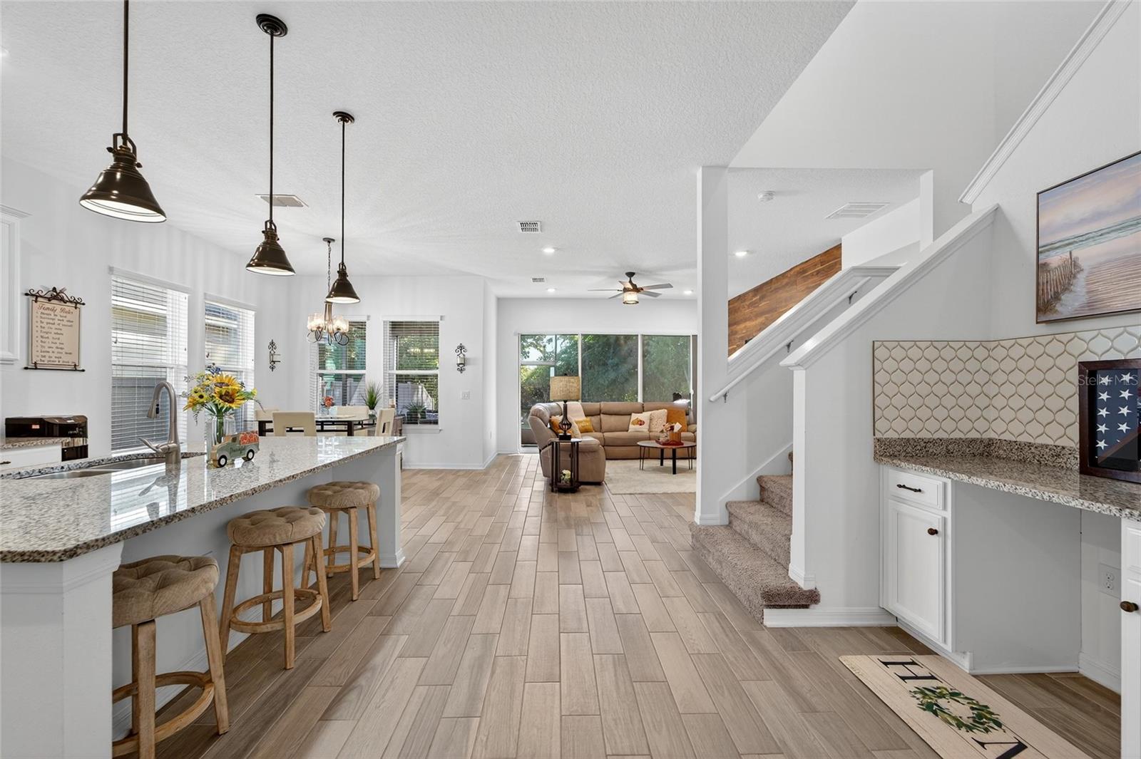 Listing photo id 23 for 10521 Alcon Blue Drive