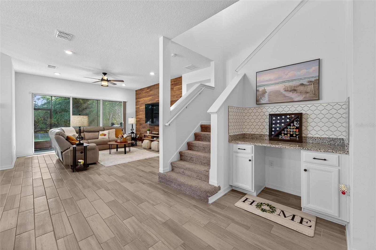 Listing photo id 33 for 10521 Alcon Blue Drive