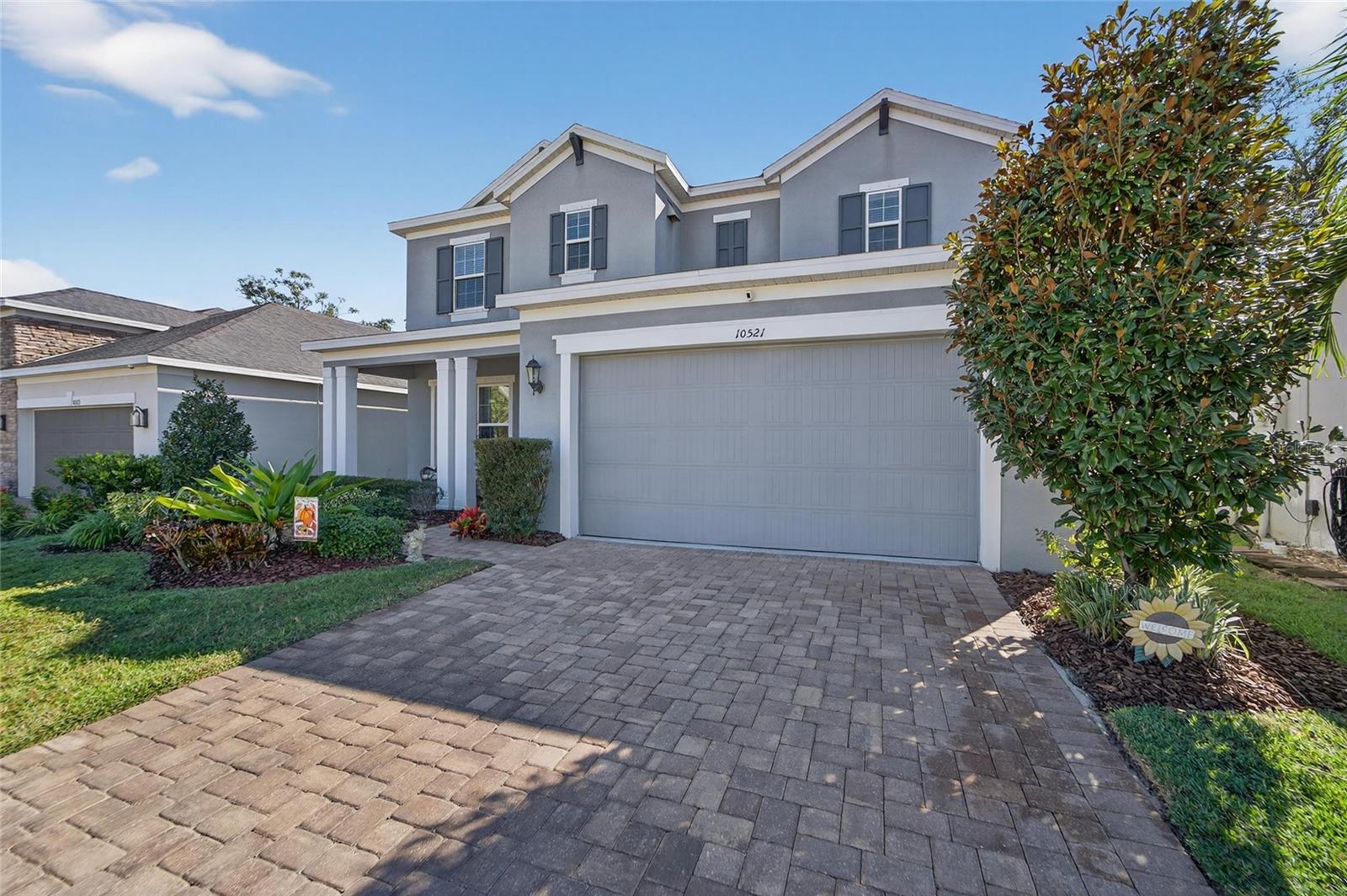 Listing photo id 2 for 10521 Alcon Blue Drive