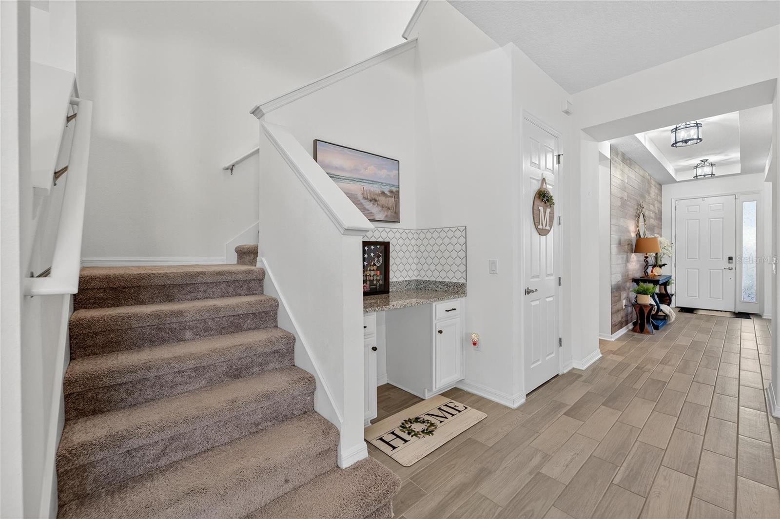 Listing photo id 39 for 10521 Alcon Blue Drive