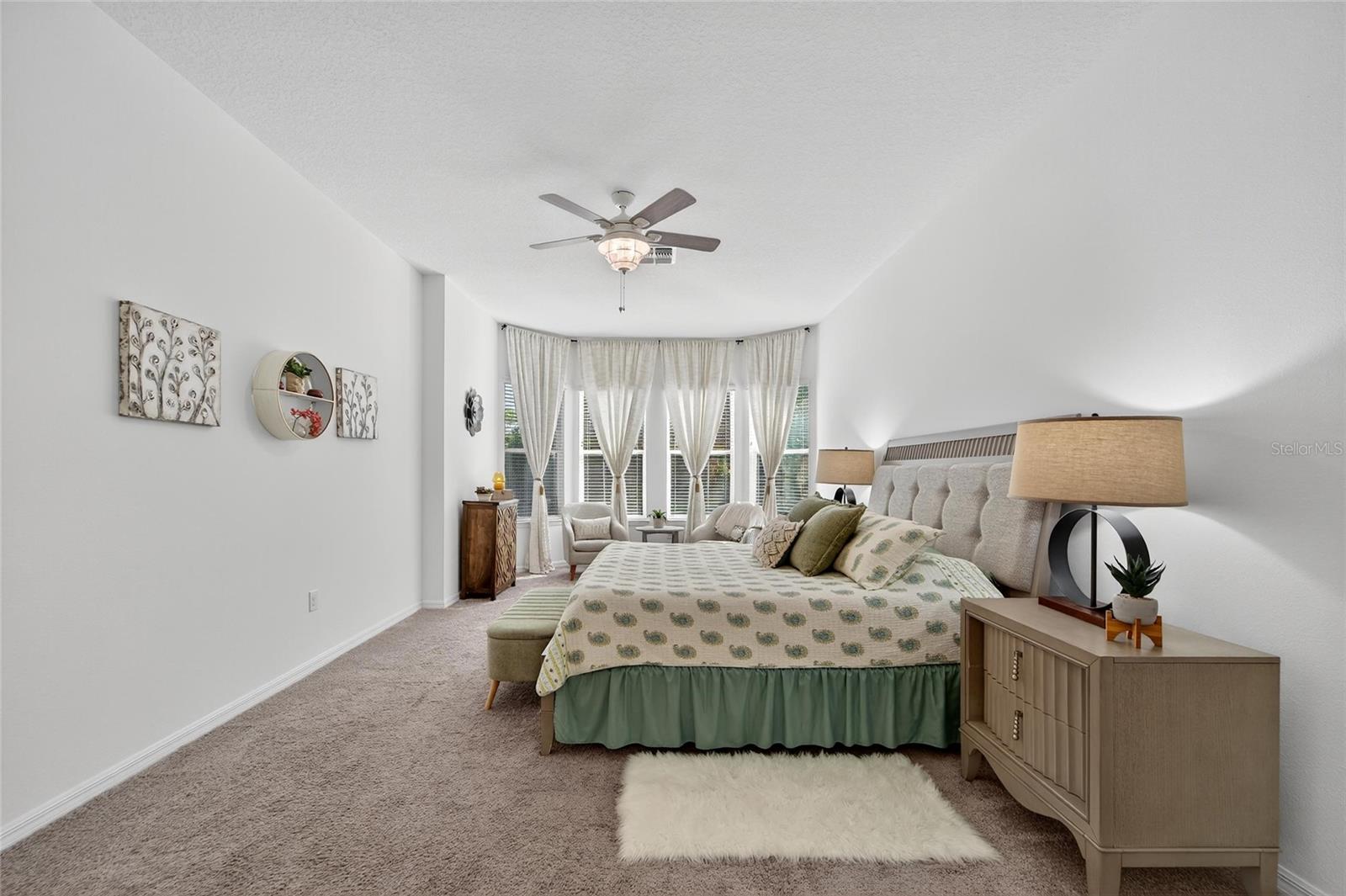 Listing photo id 41 for 10521 Alcon Blue Drive