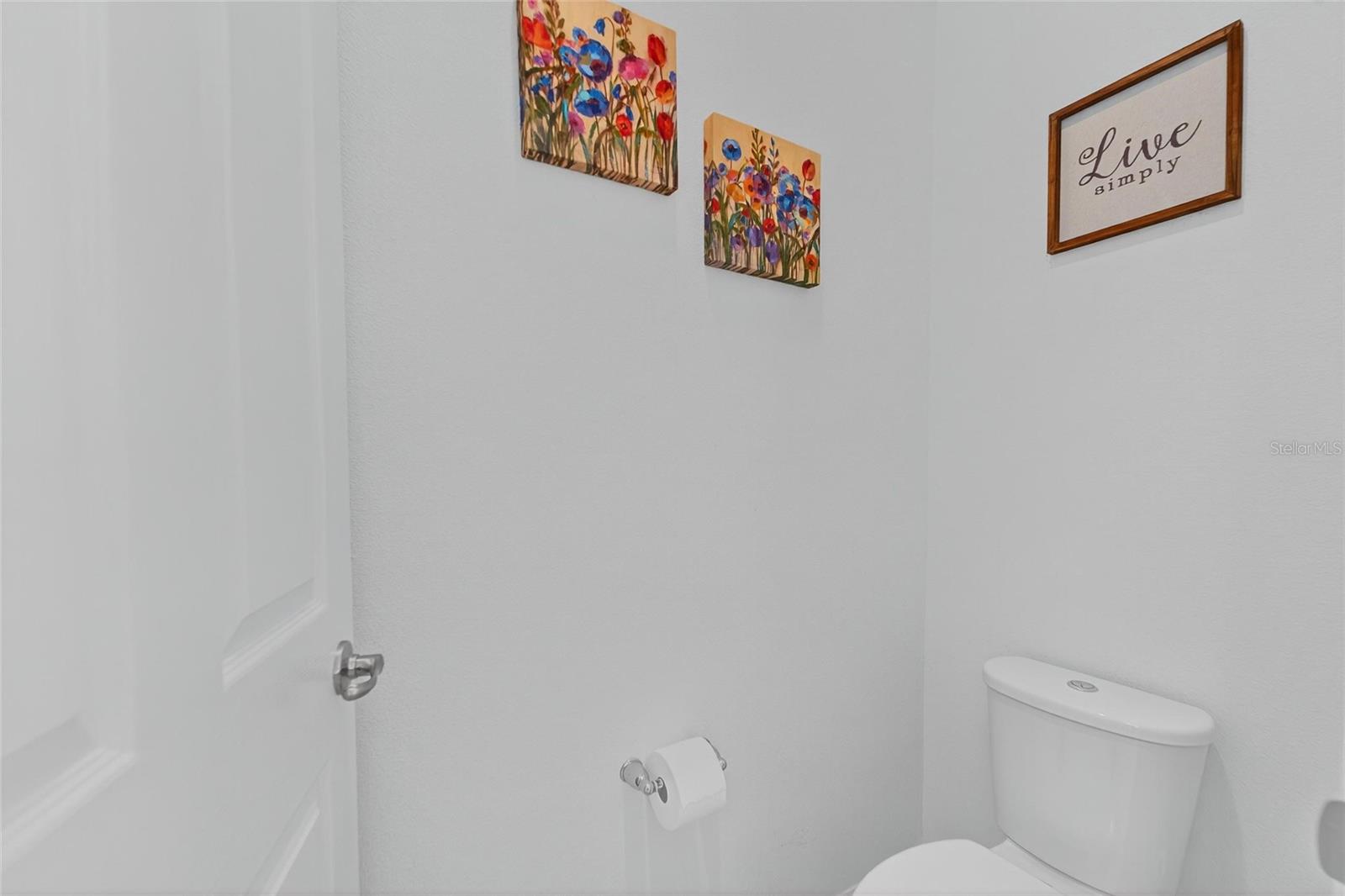 Listing photo id 50 for 10521 Alcon Blue Drive