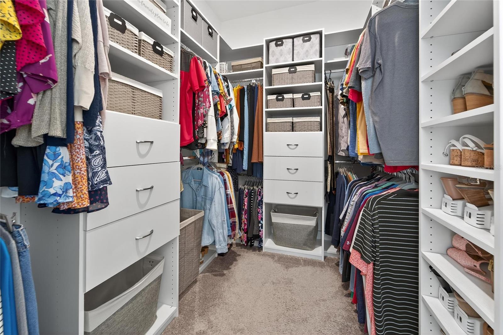 Listing photo id 51 for 10521 Alcon Blue Drive