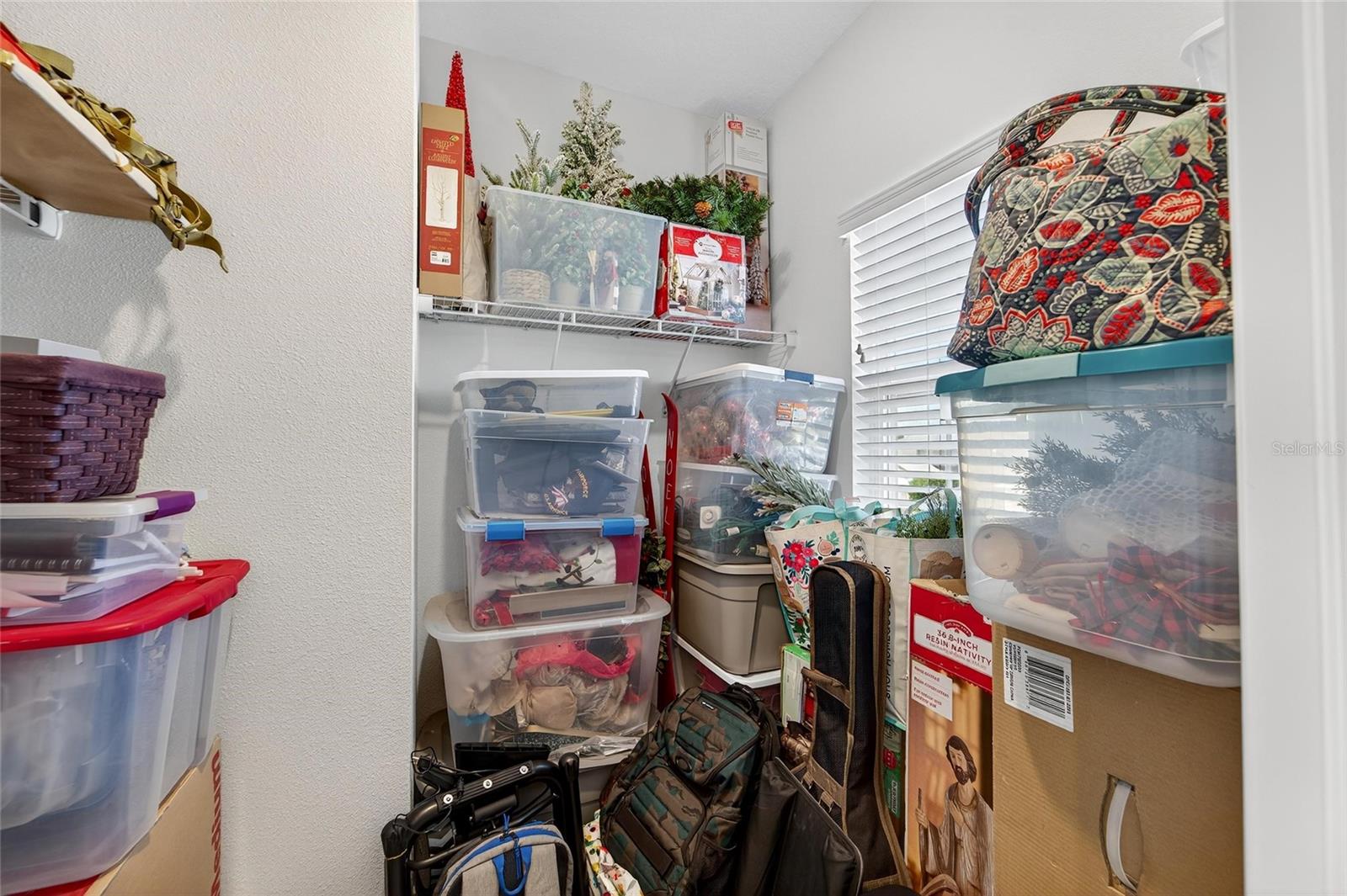 Listing photo id 64 for 10521 Alcon Blue Drive