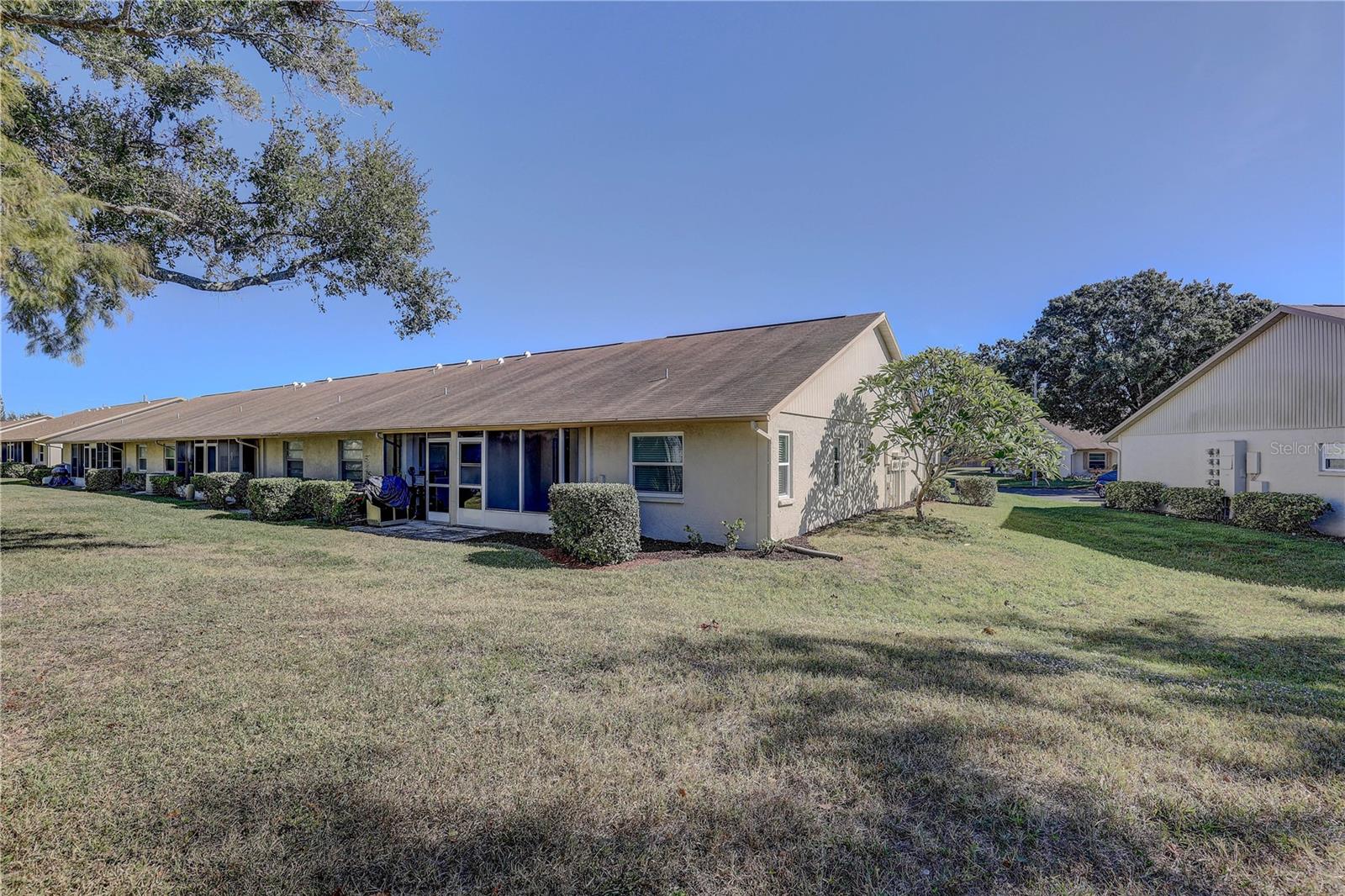 Image 22 of 25 For 10740 43rd Street N 401