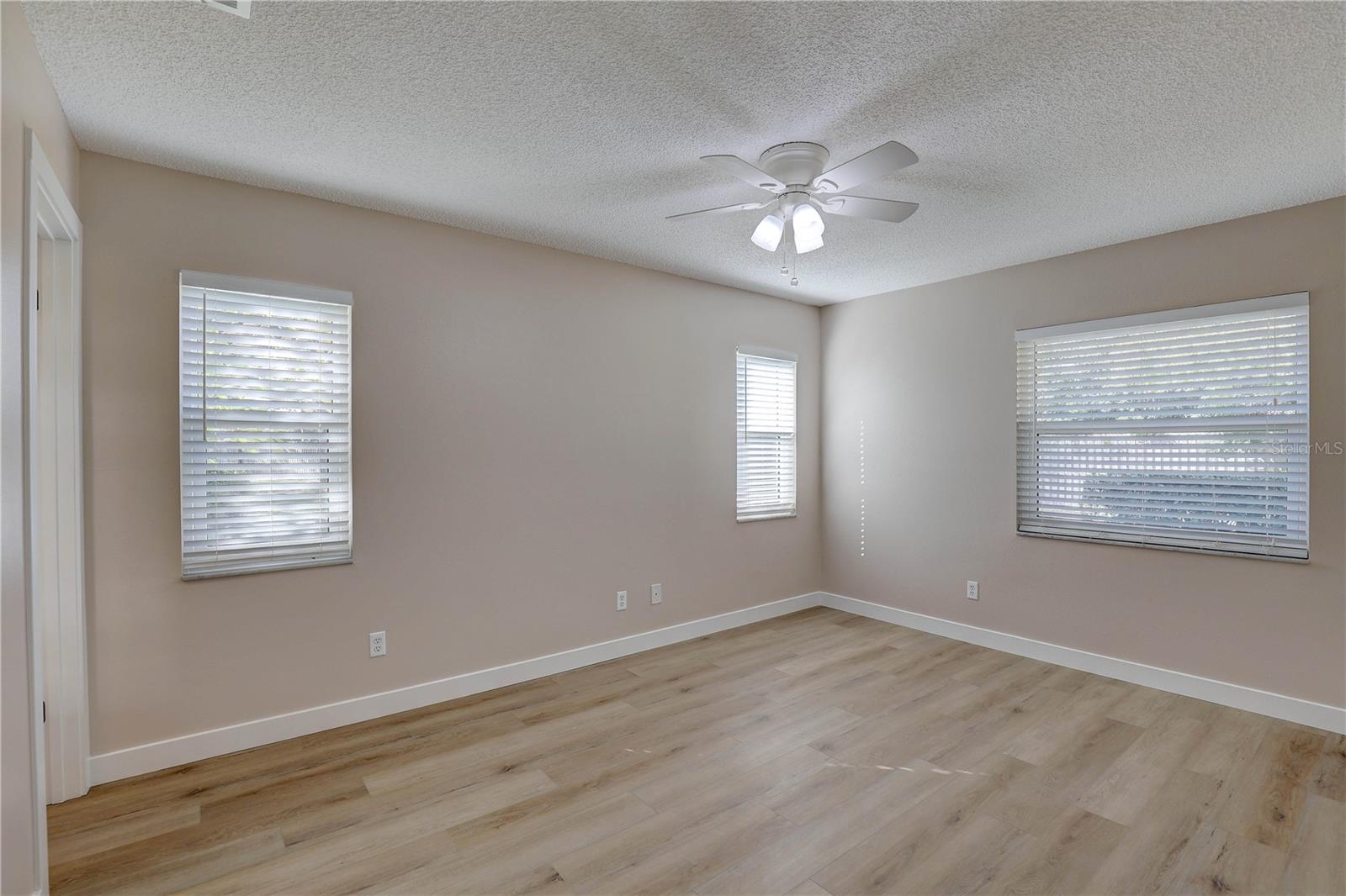 Image 8 of 25 For 10740 43rd Street N 401