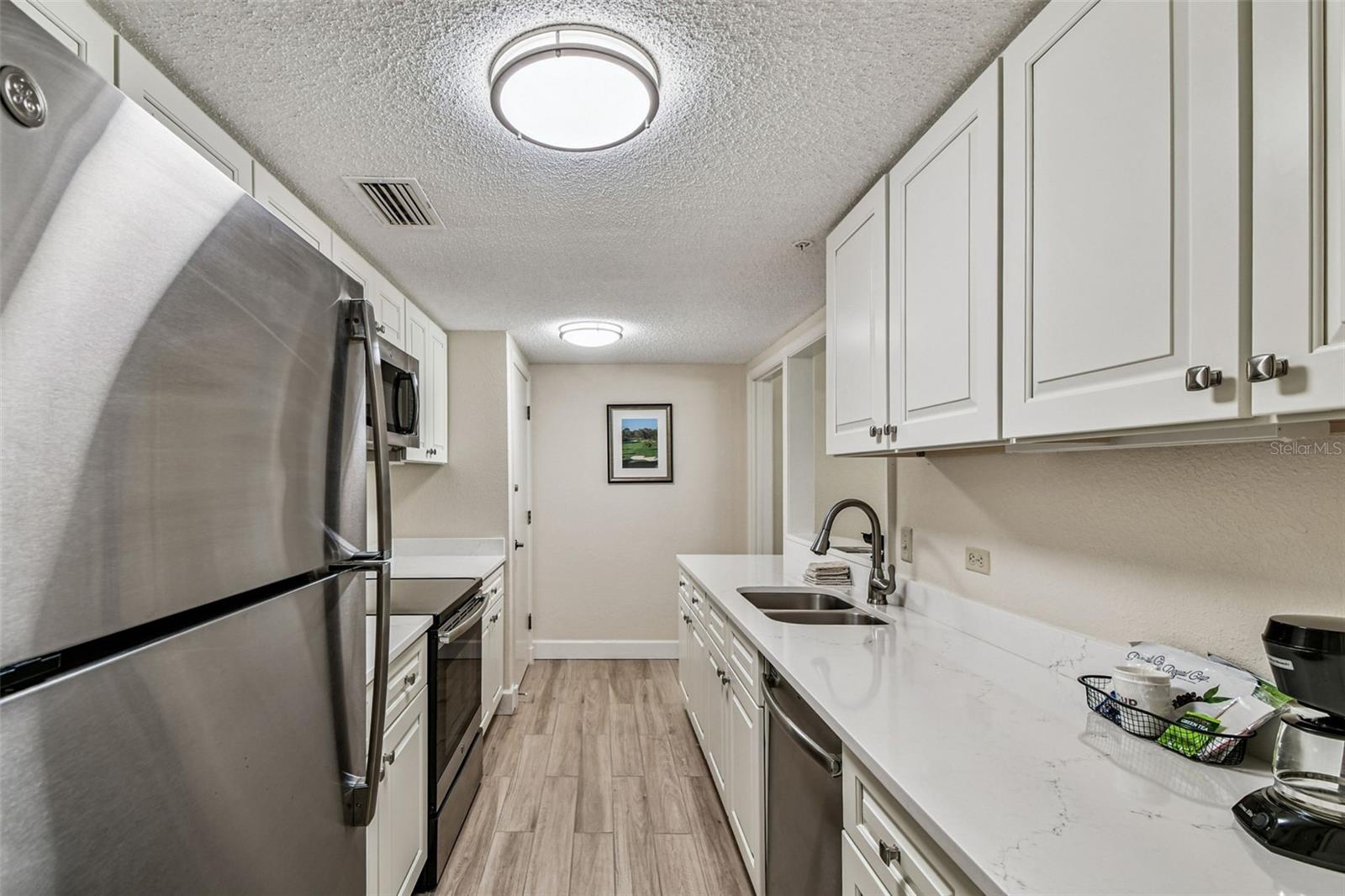 Image 6 of 70 For 36750 Us Highway 19 N 18208