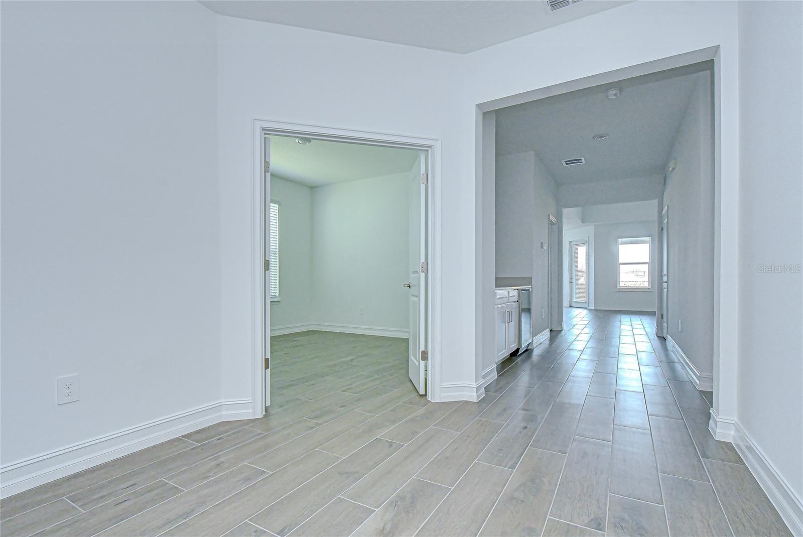 Image 15 of 59 For 9438 Gladsome Drive