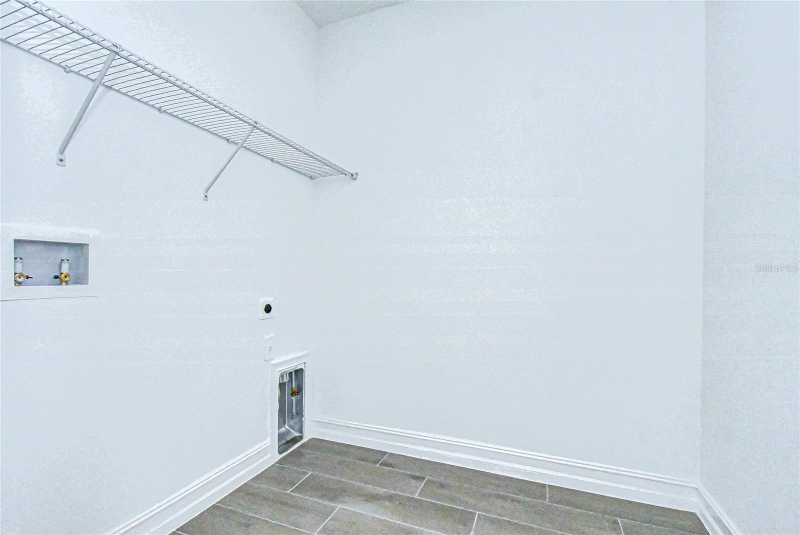 Image 24 of 59 For 9438 Gladsome Drive