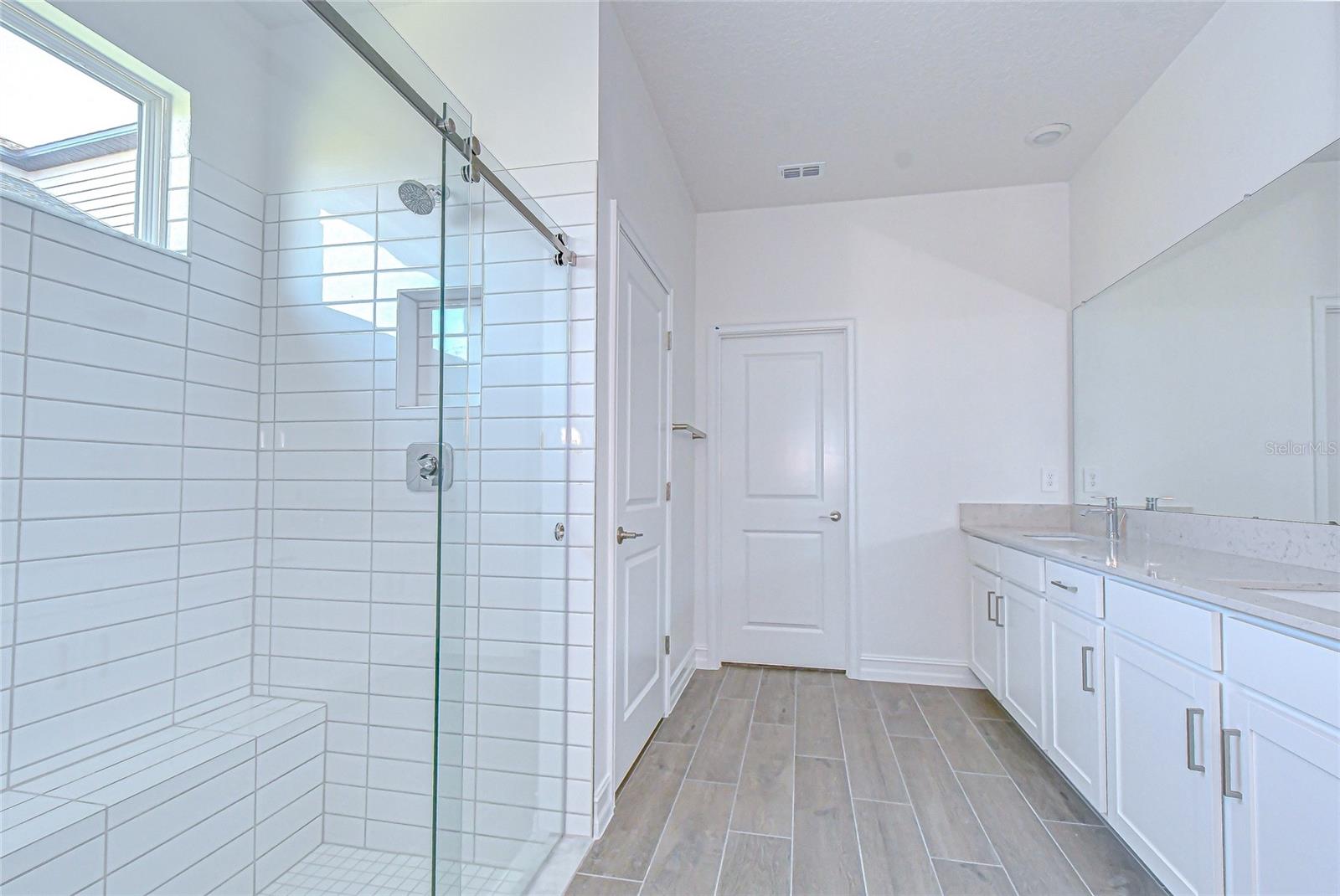 Image 6 of 59 For 9438 Gladsome Drive