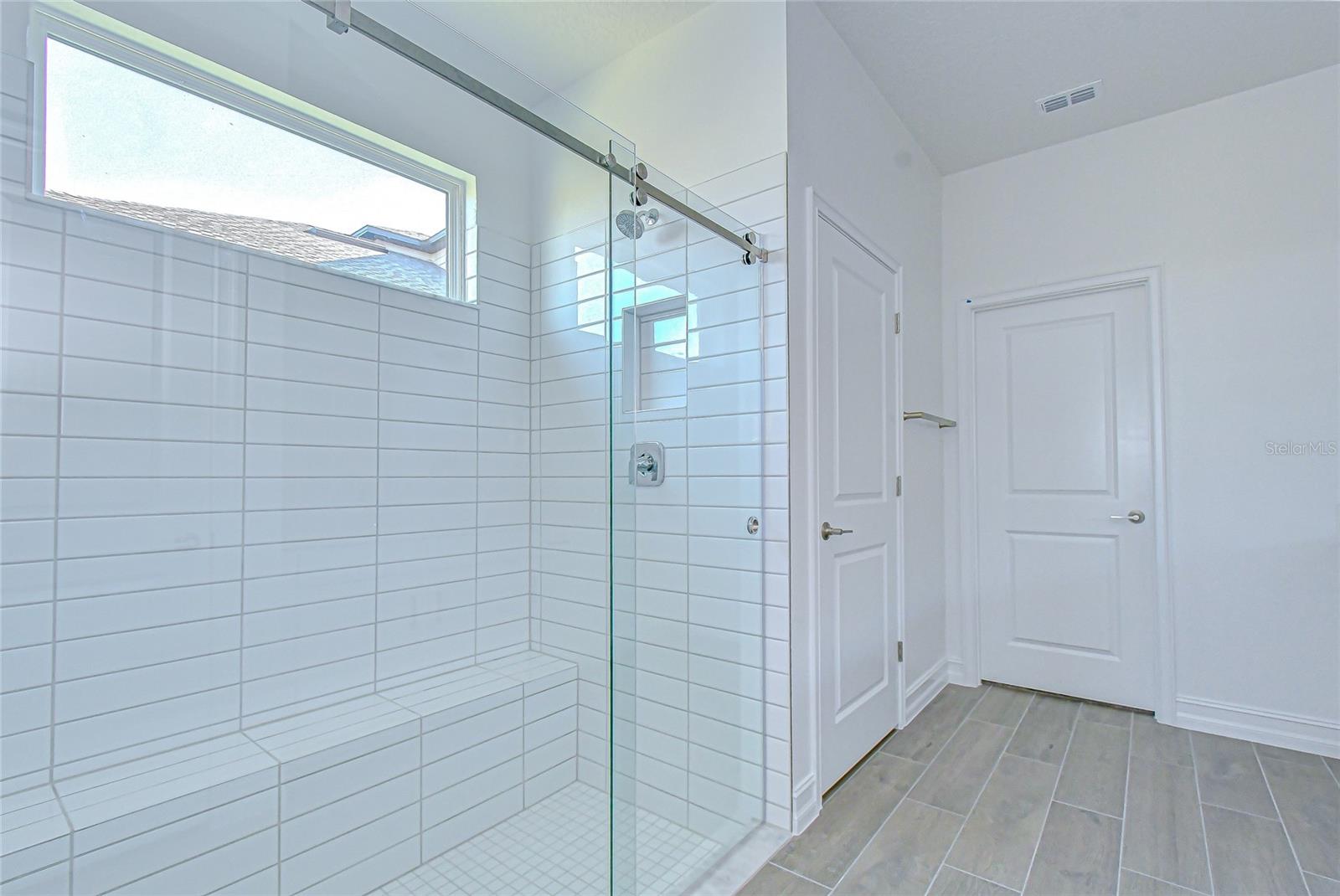 Image 7 of 59 For 9438 Gladsome Drive