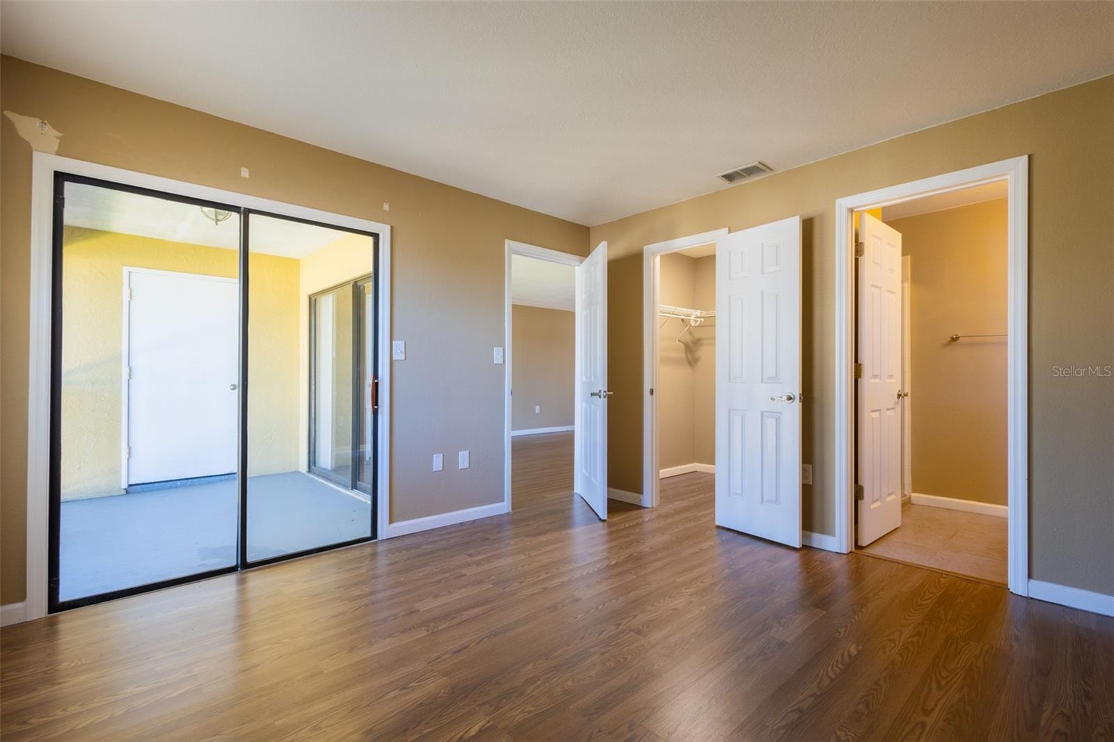 Image 22 of 26 For 10177 Sailwinds Boulevard S 205