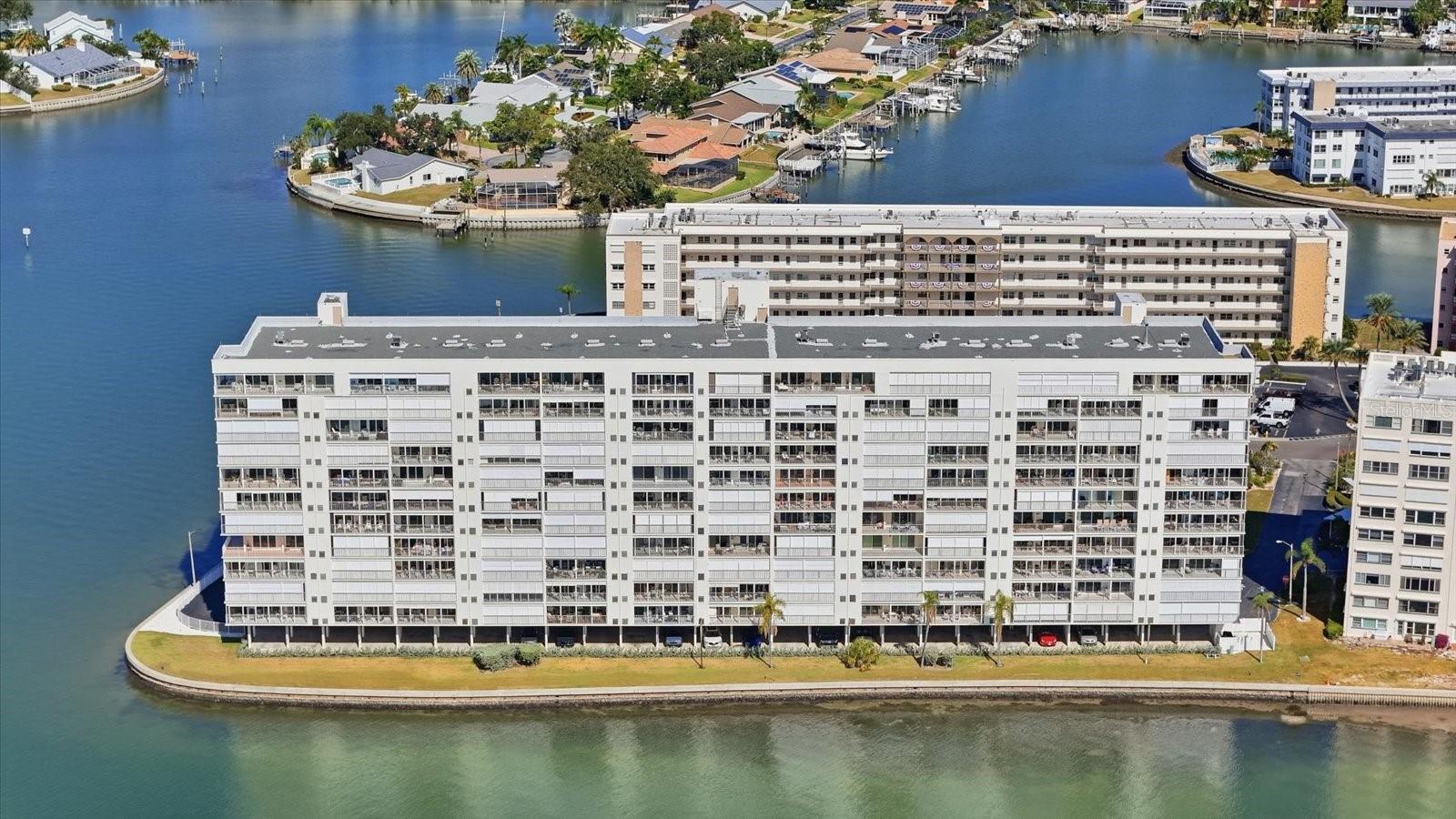 Image 10 of 59 For 6060 Shore Boulevard S 203