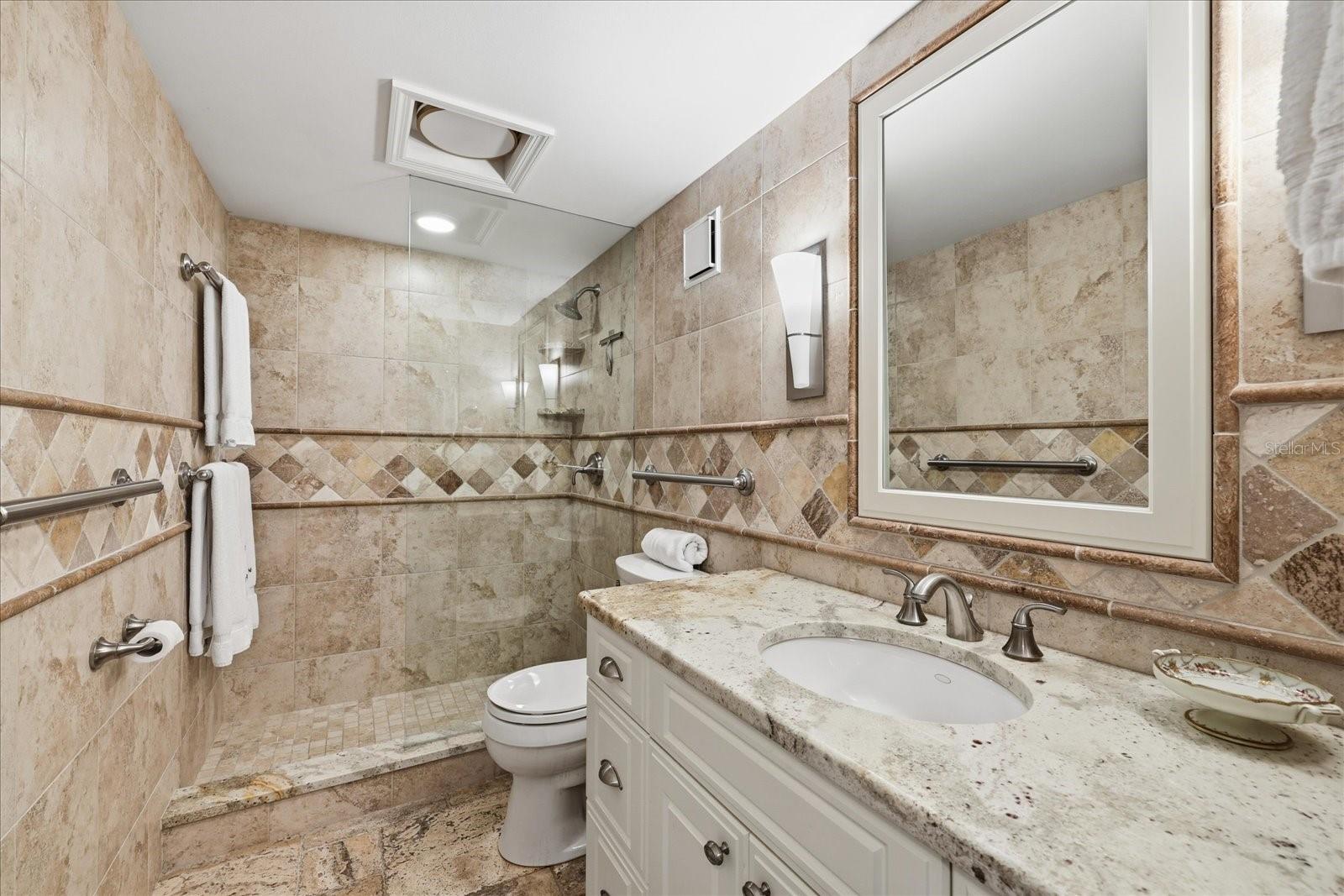 Image 18 of 59 For 6060 Shore Boulevard S 203