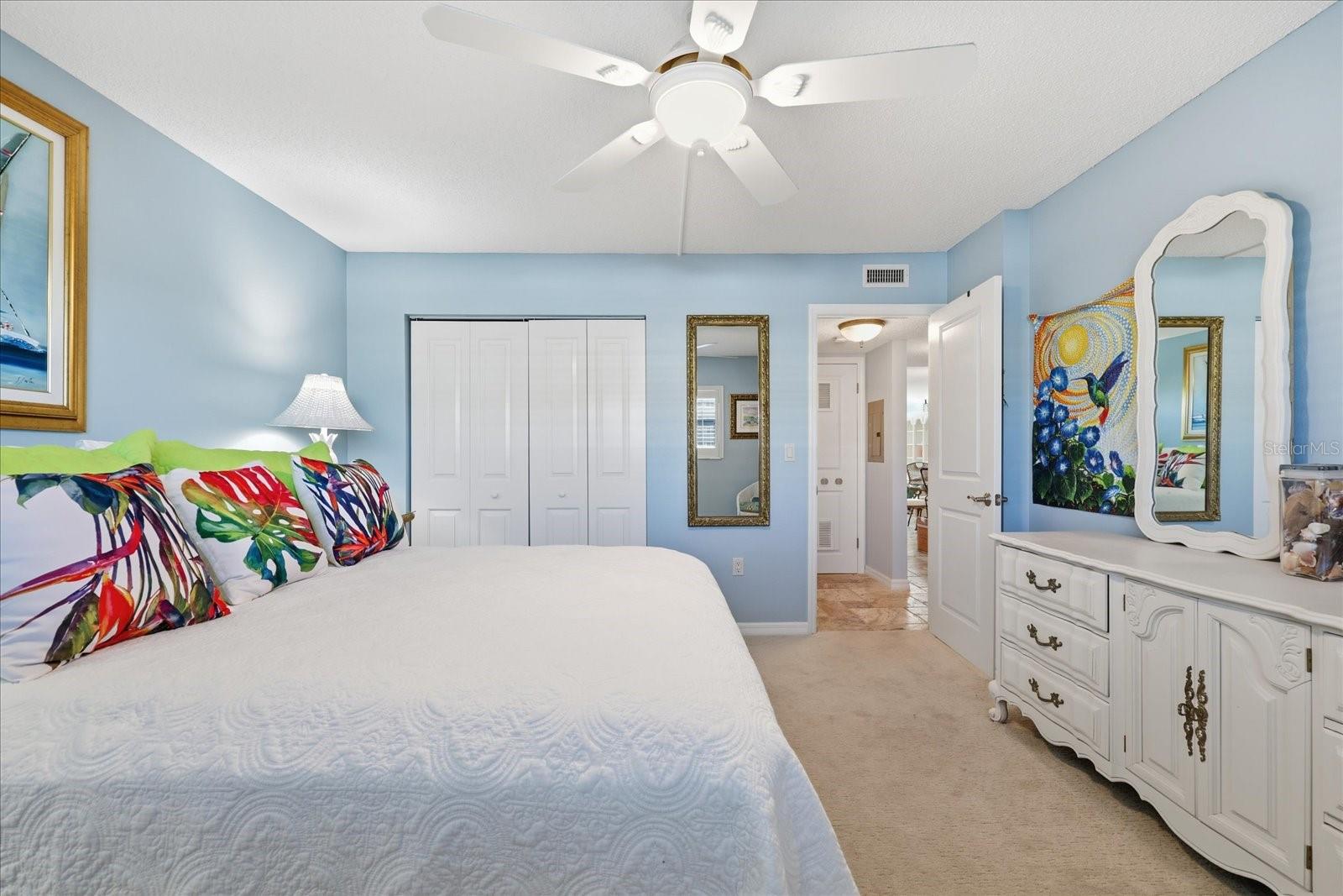 Image 29 of 59 For 6060 Shore Boulevard S 203