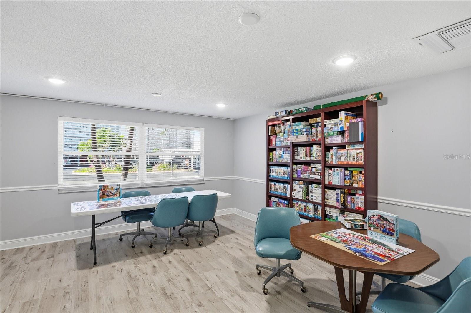 Image 39 of 59 For 6060 Shore Boulevard S 203