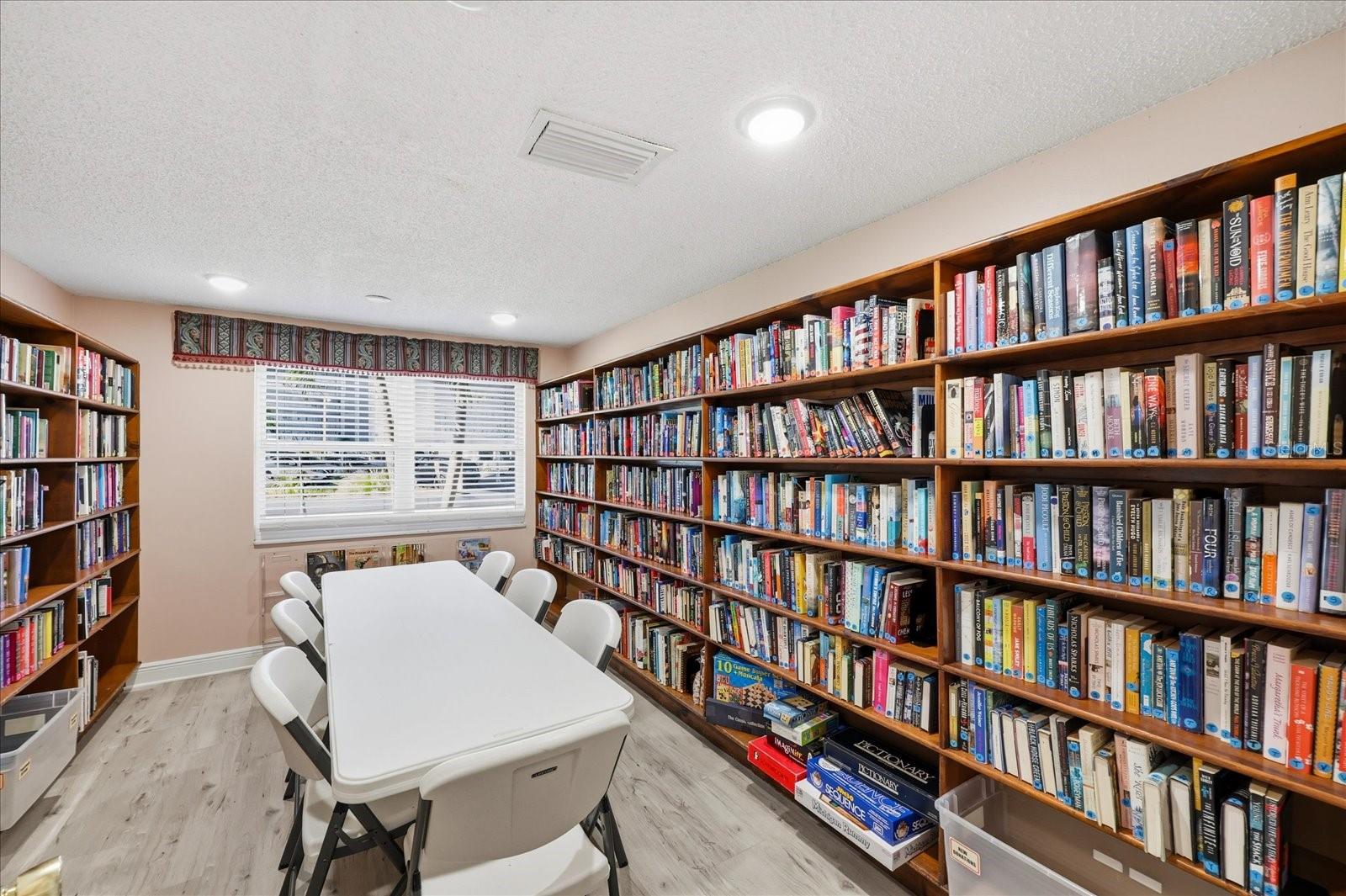 Image 41 of 59 For 6060 Shore Boulevard S 203