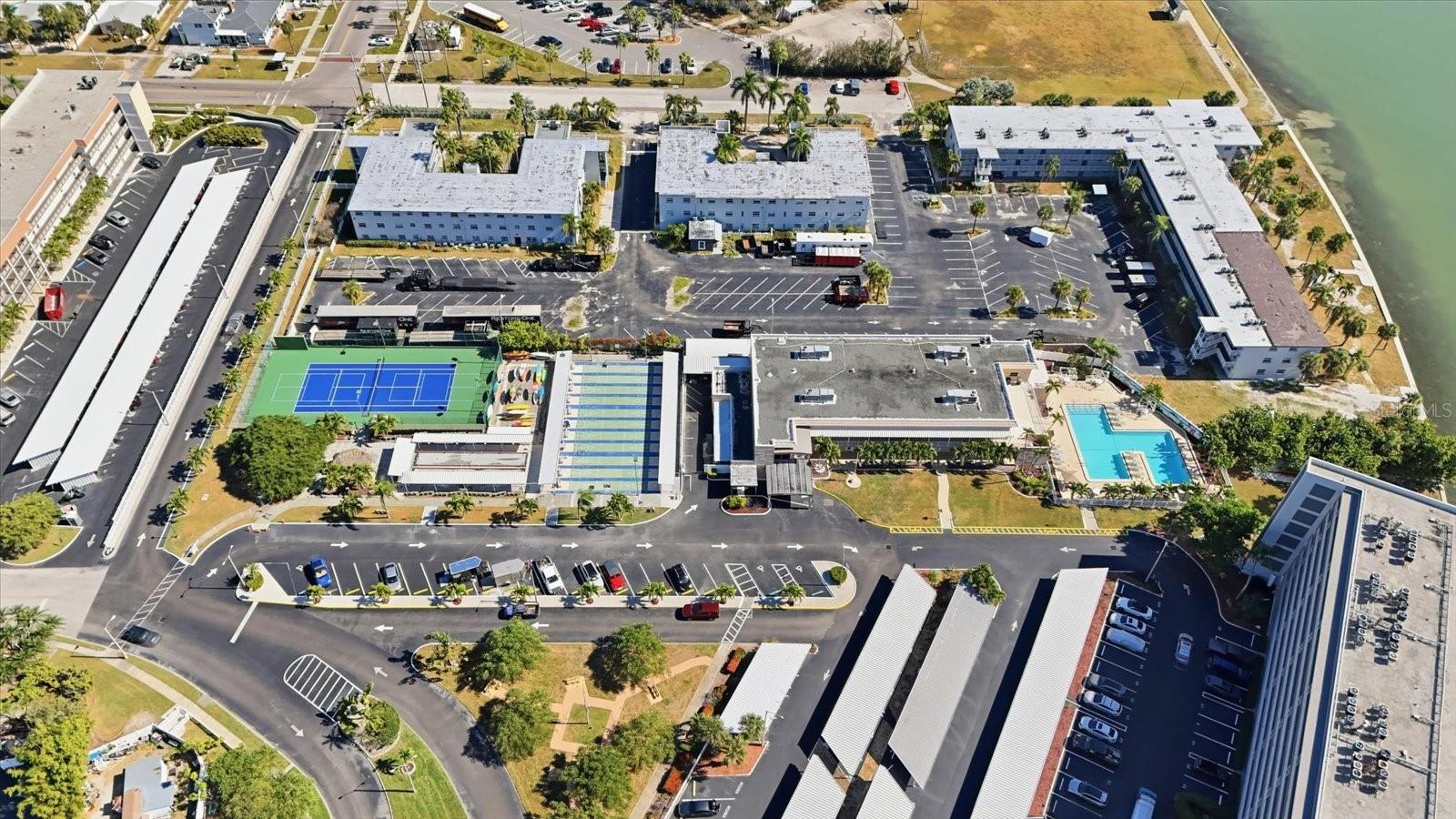 Image 44 of 59 For 6060 Shore Boulevard S 203