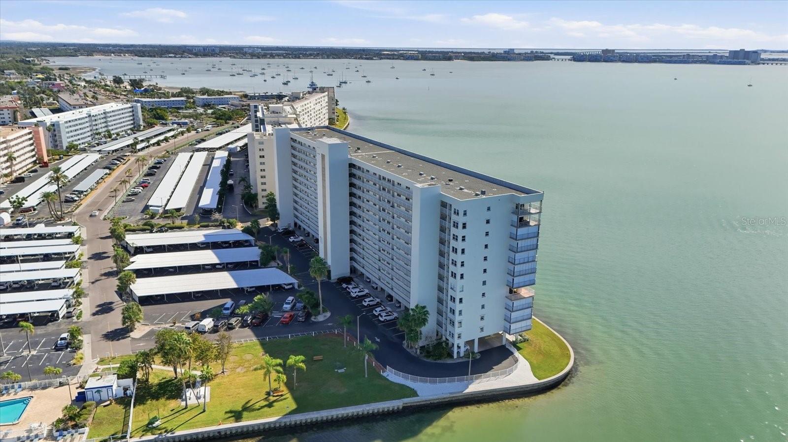 Image 47 of 59 For 6060 Shore Boulevard S 203