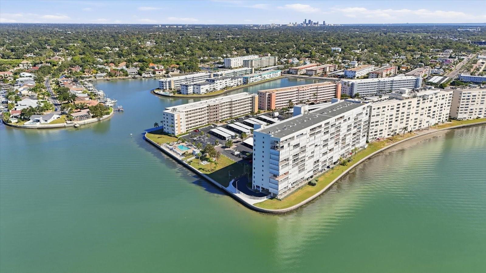 Image 8 of 59 For 6060 Shore Boulevard S 203