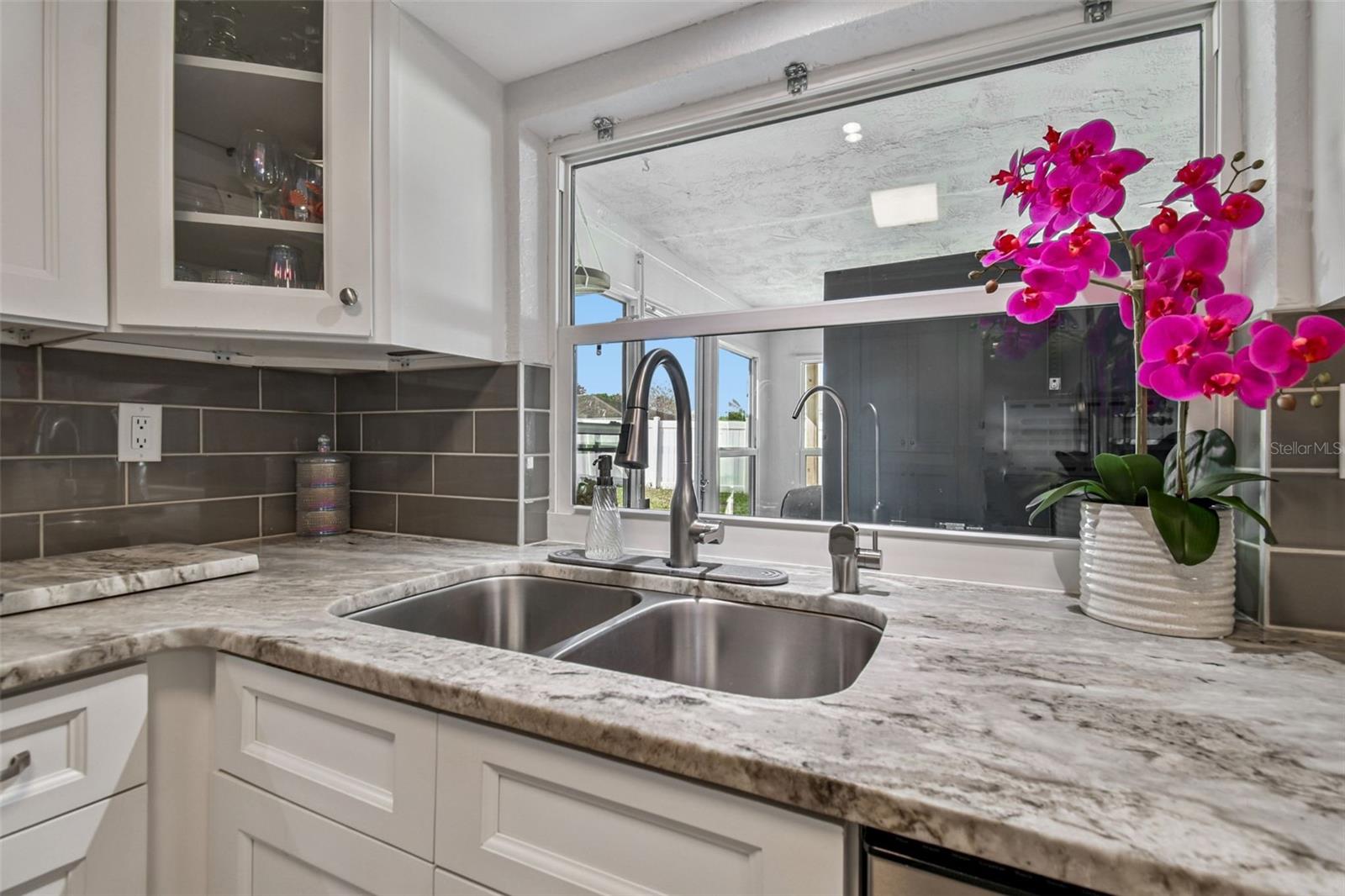 Image 14 of 46 For 7519 Holly Lake Lane