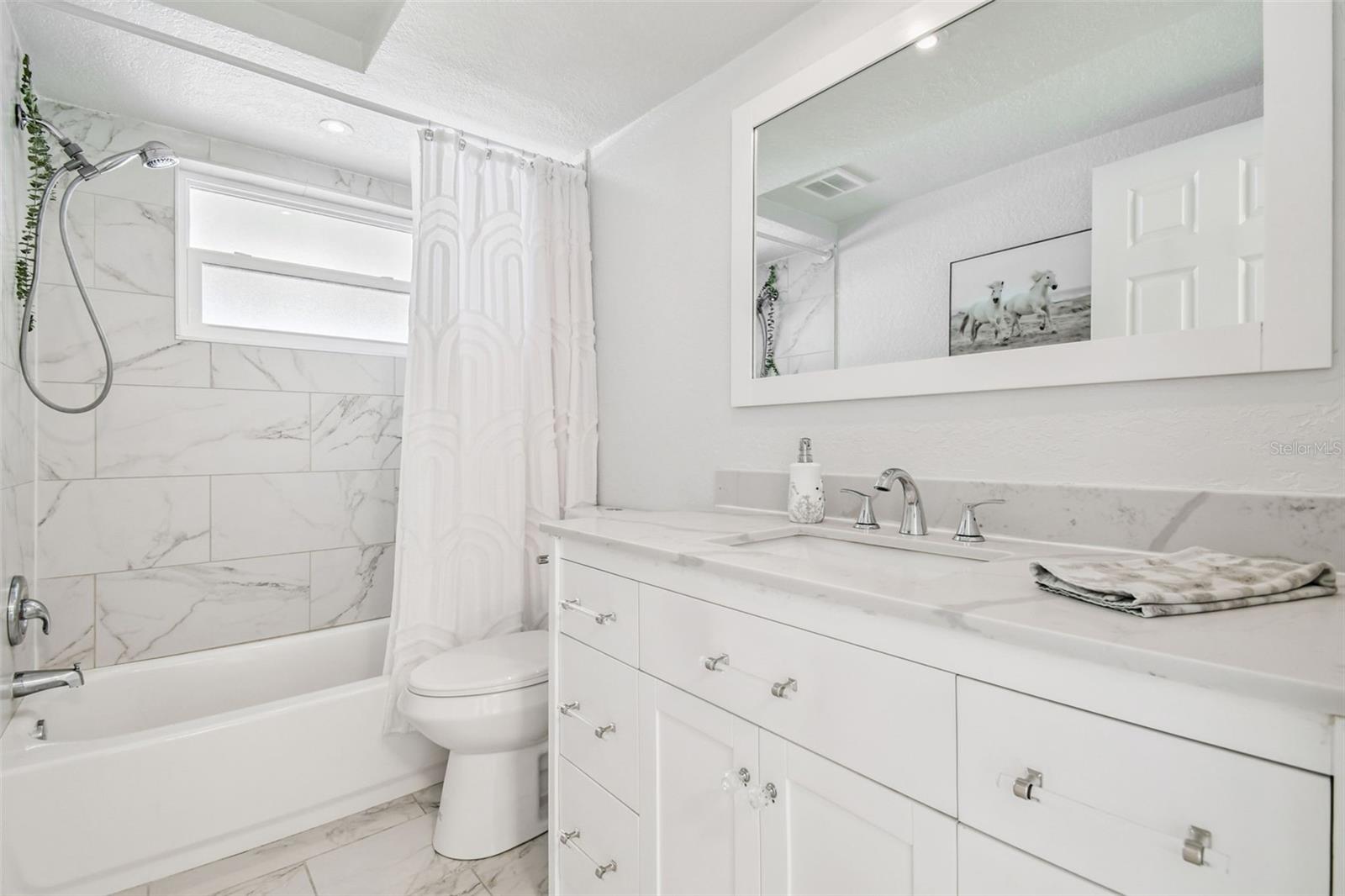 Image 28 of 46 For 7519 Holly Lake Lane