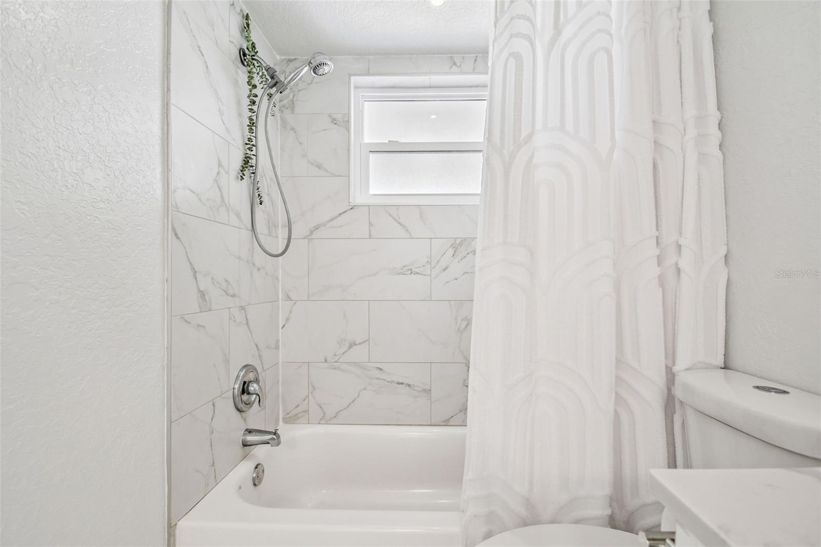 Image 29 of 46 For 7519 Holly Lake Lane