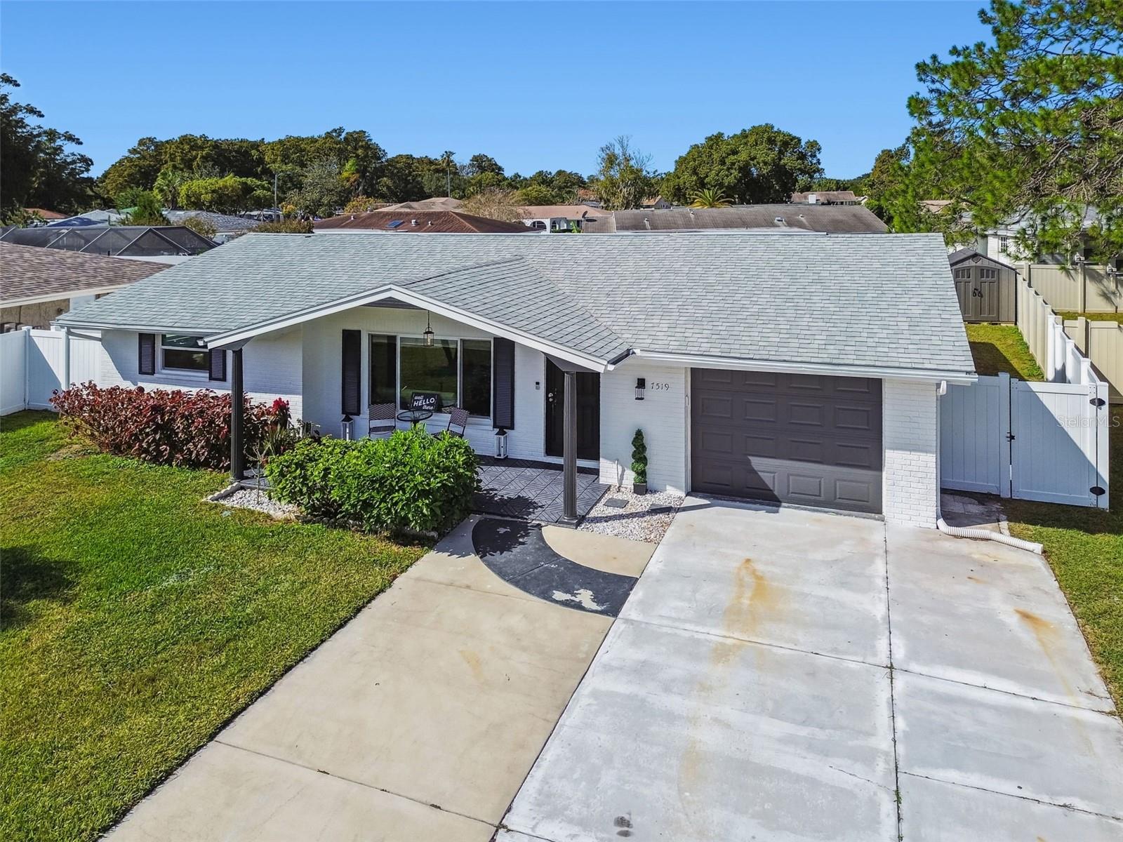 Image 44 of 46 For 7519 Holly Lake Lane