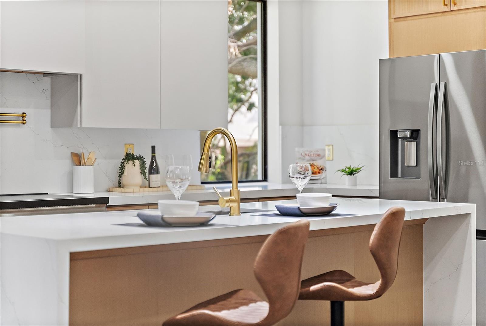 Image 13 of 37 For 2320 North B Street