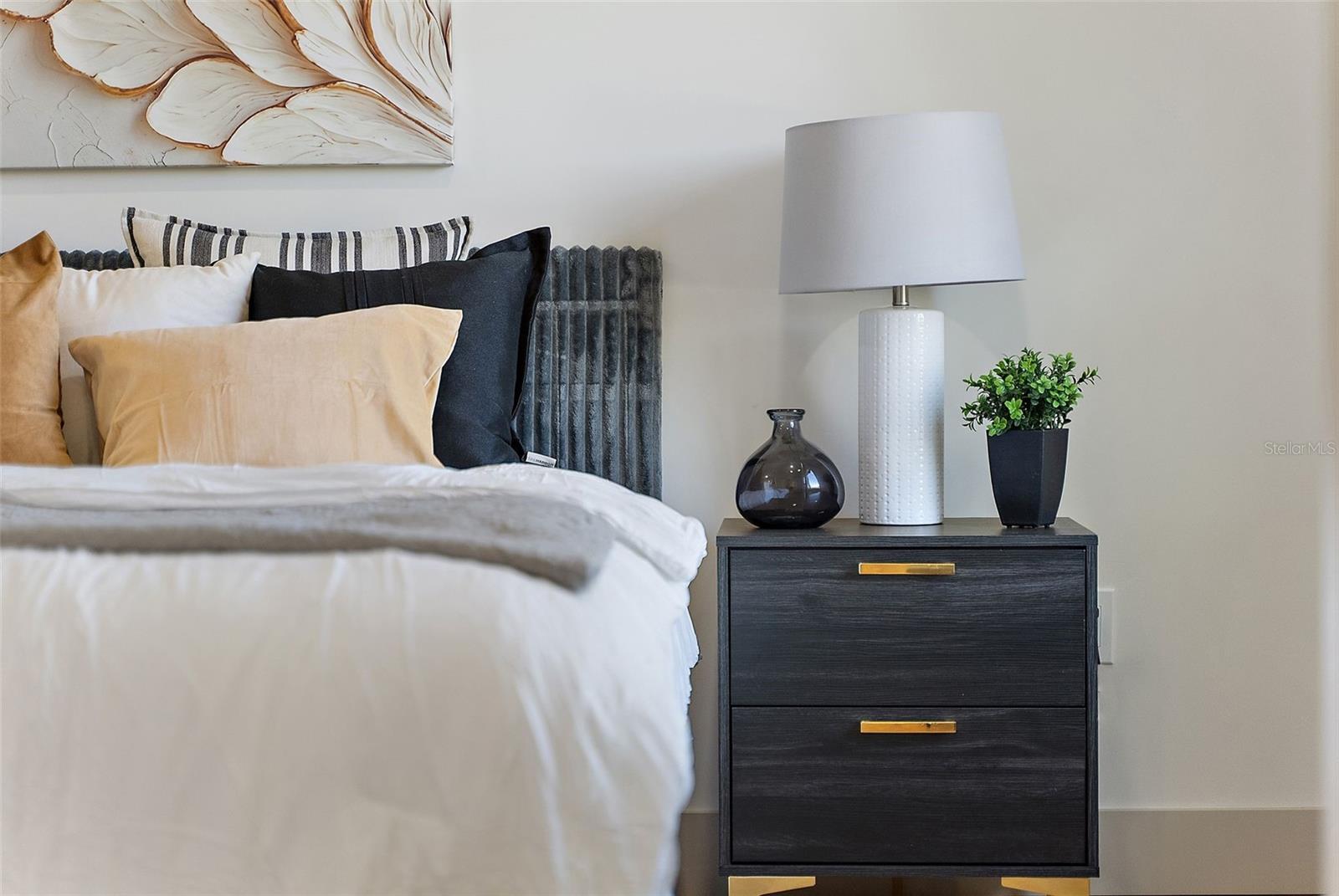 Image 19 of 37 For 2320 North B Street