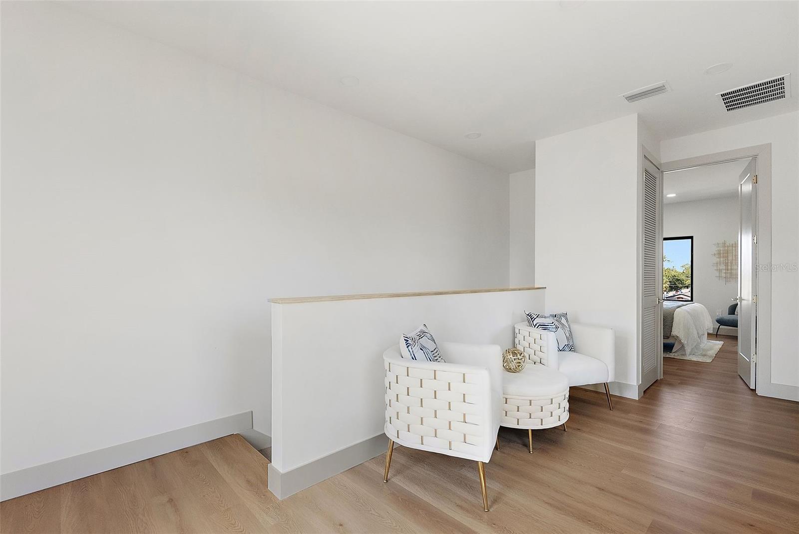 Image 24 of 37 For 2320 North B Street