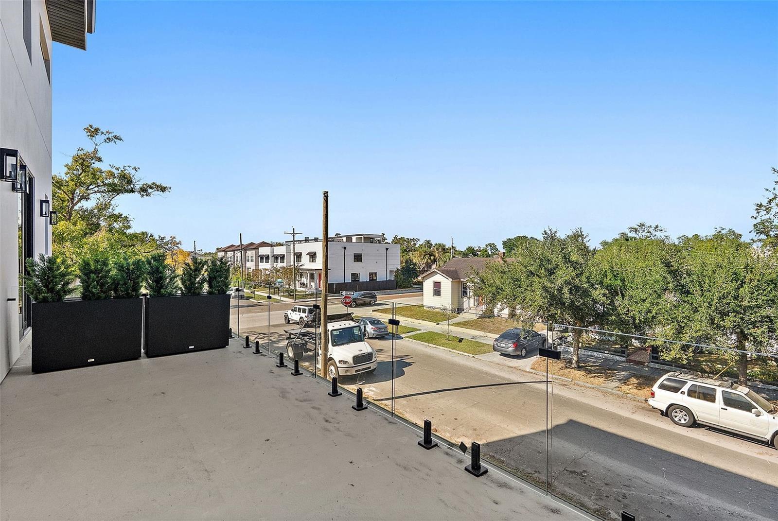 Image 34 of 37 For 2320 North B Street