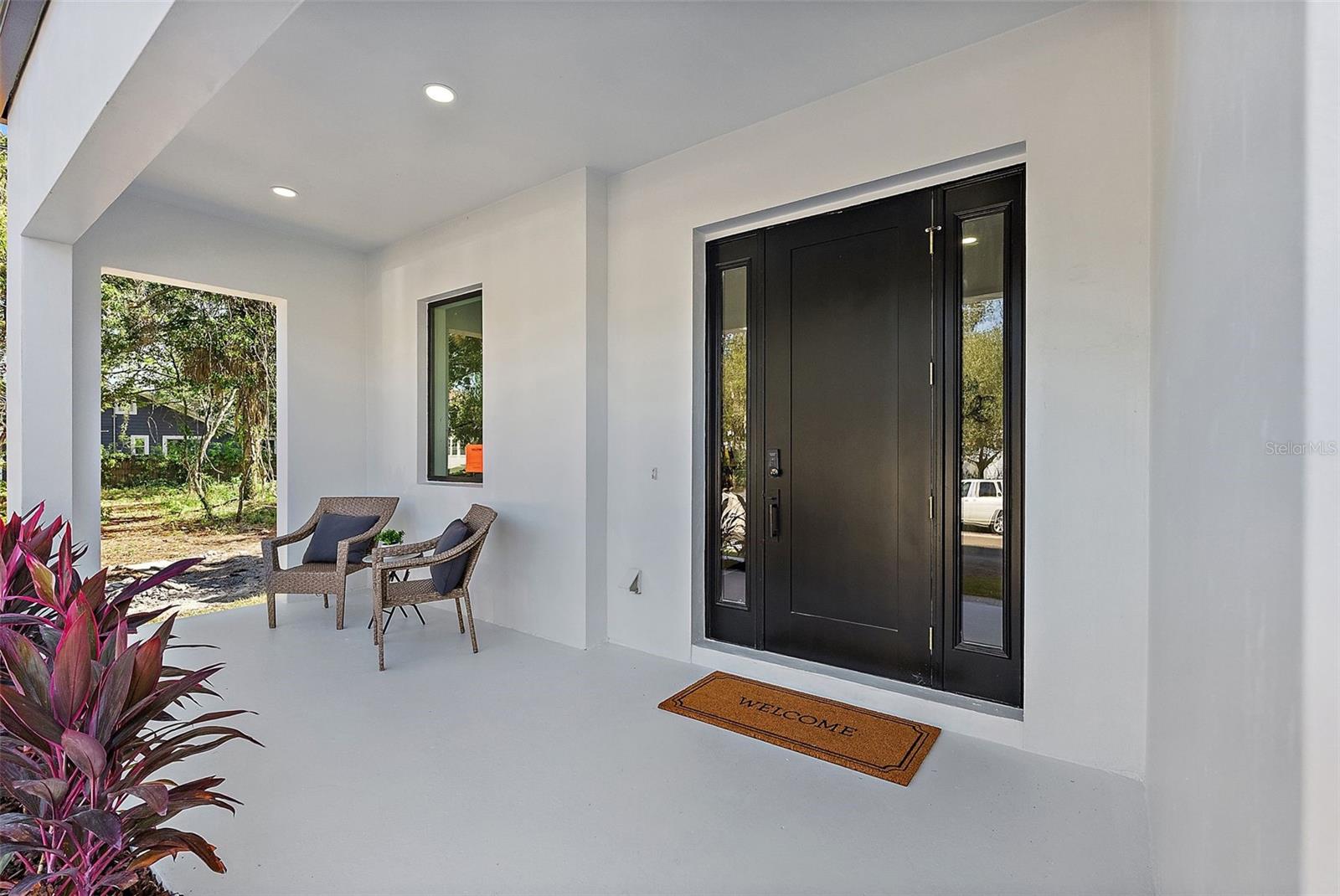 Image 4 of 37 For 2320 North B Street