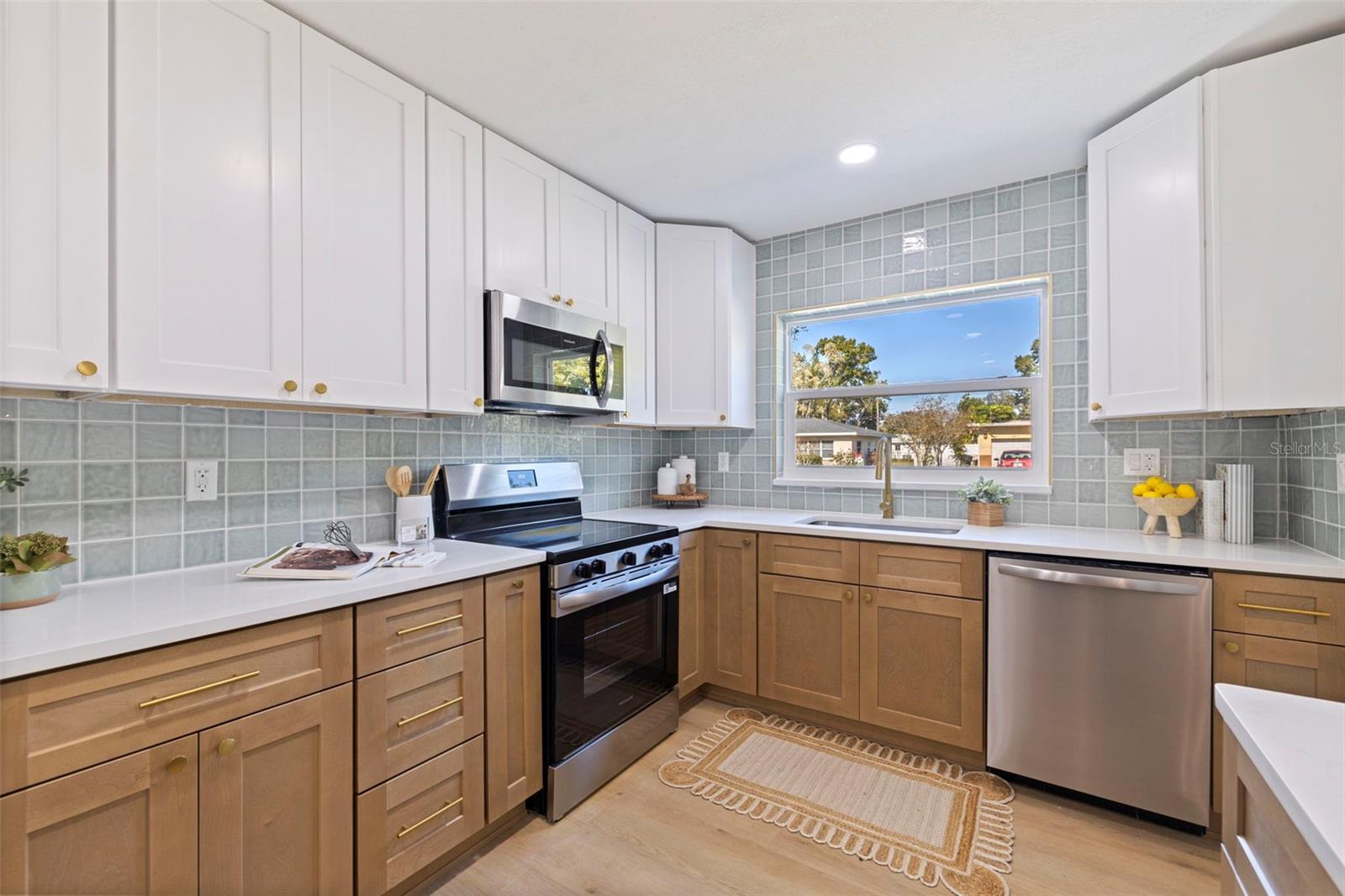 Image 2 of 35 For 5818 19th Avenue S