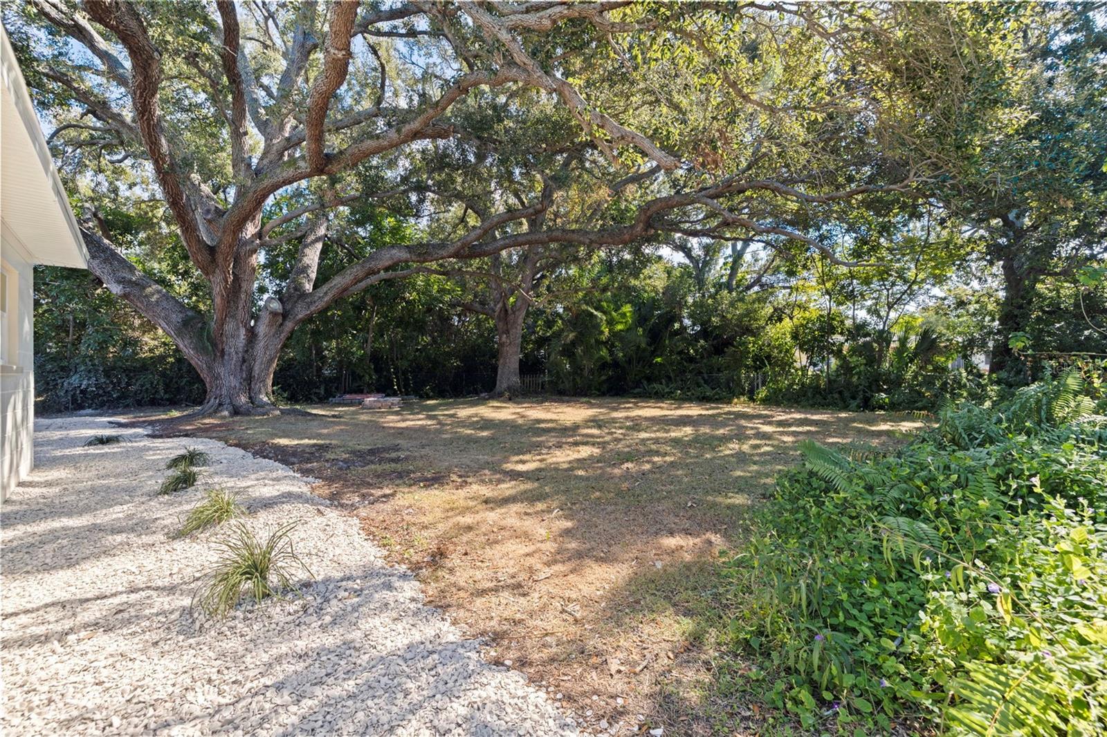 Image 27 of 35 For 5818 19th Avenue S