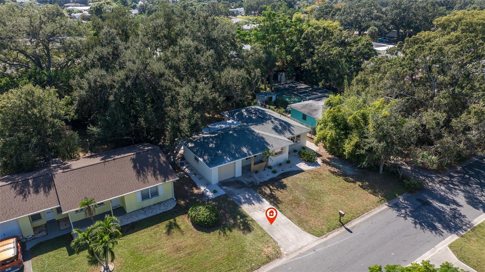 Image 7 of 35 For 5818 19th Avenue S