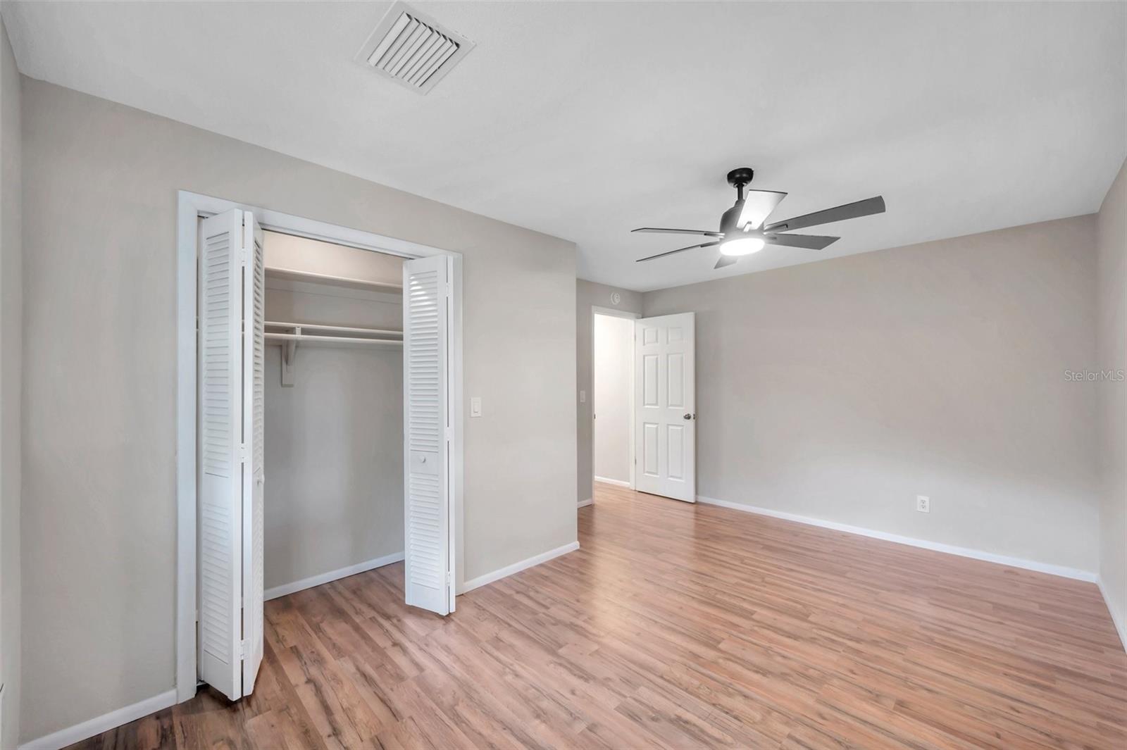 Image 22 of 42 For 1995 Meadow Drive