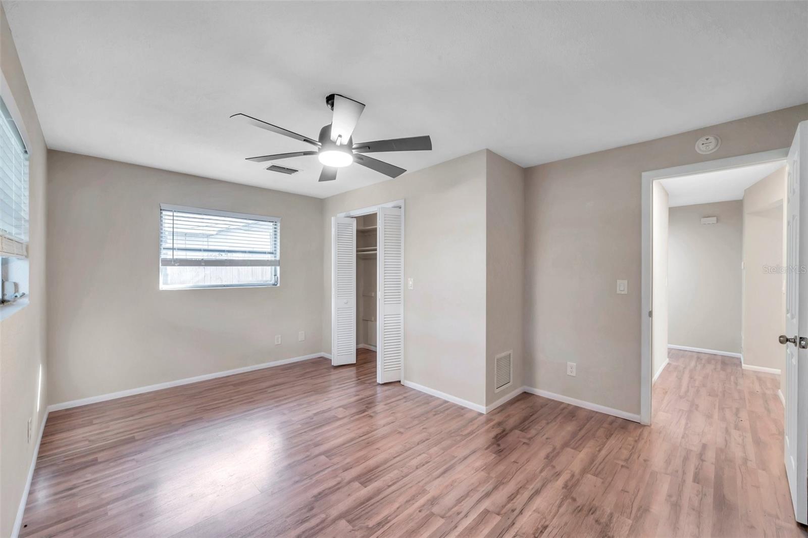 Image 23 of 42 For 1995 Meadow Drive