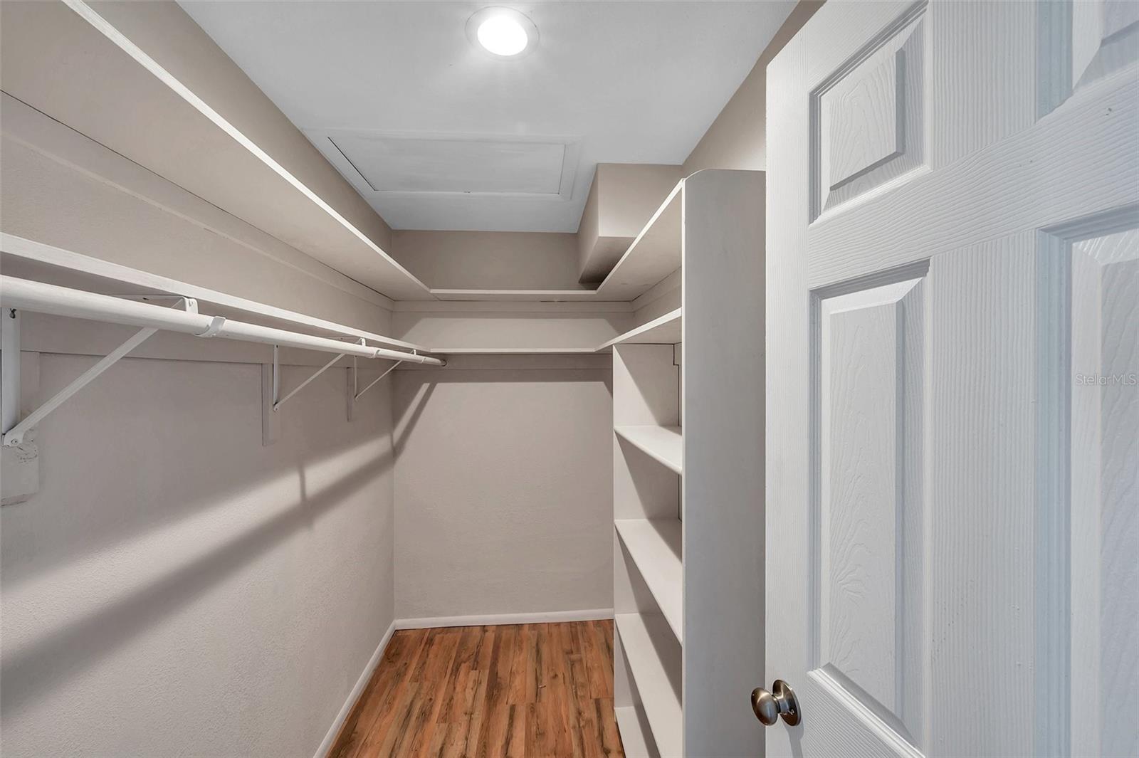 Image 30 of 42 For 1995 Meadow Drive